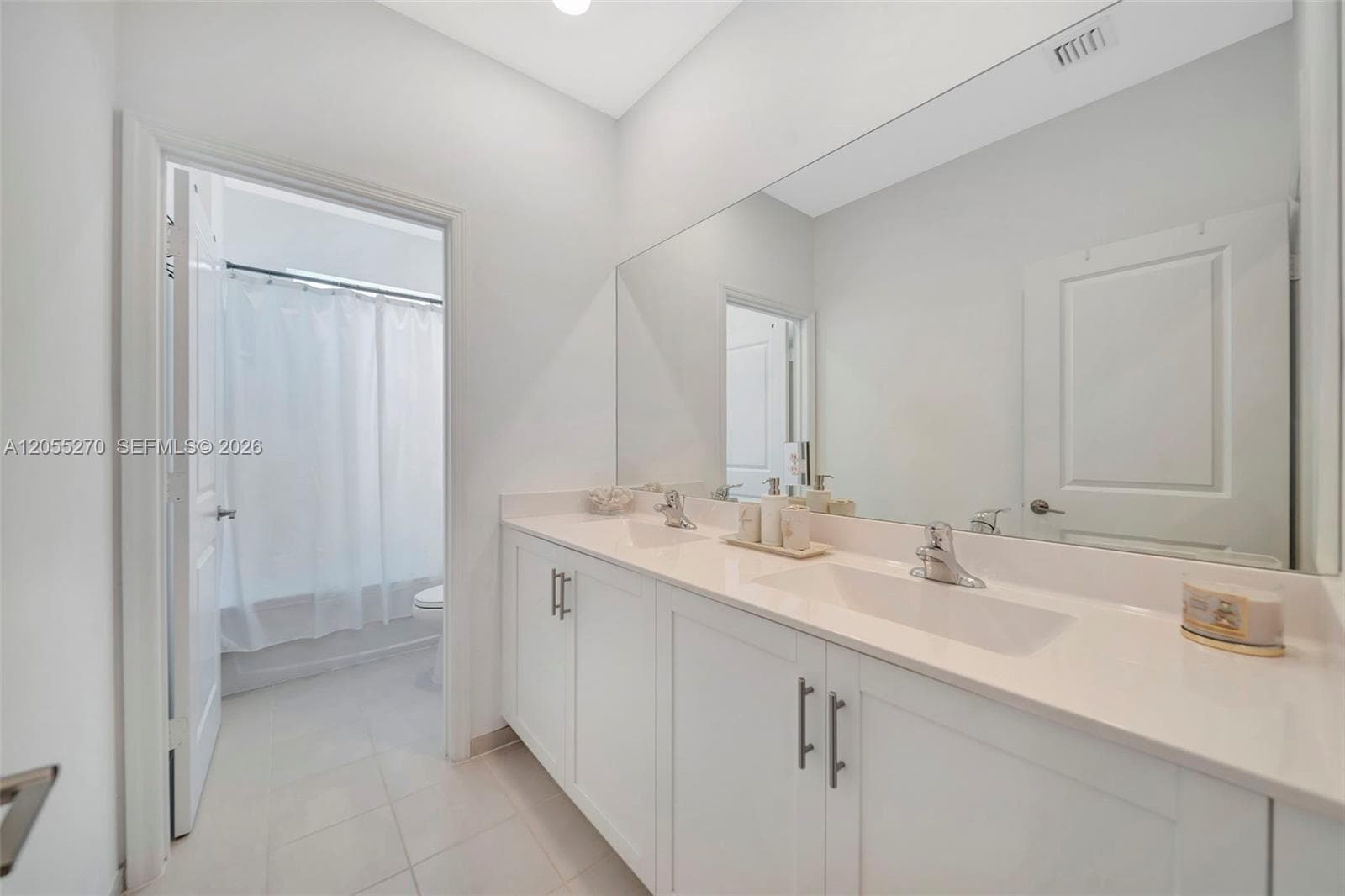 1361 SE 27th Ter photo 42
