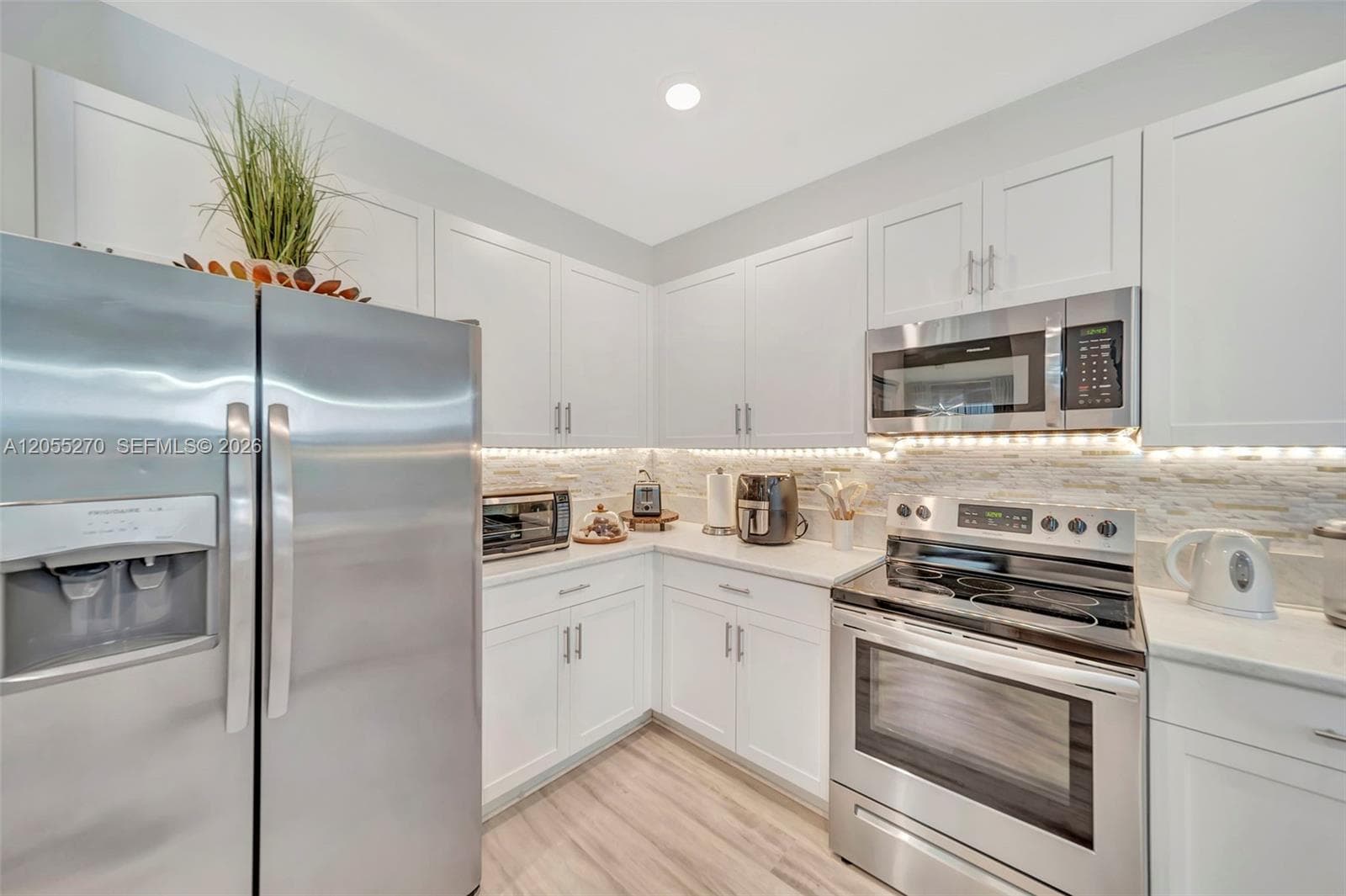 1361 SE 27th Ter photo 41