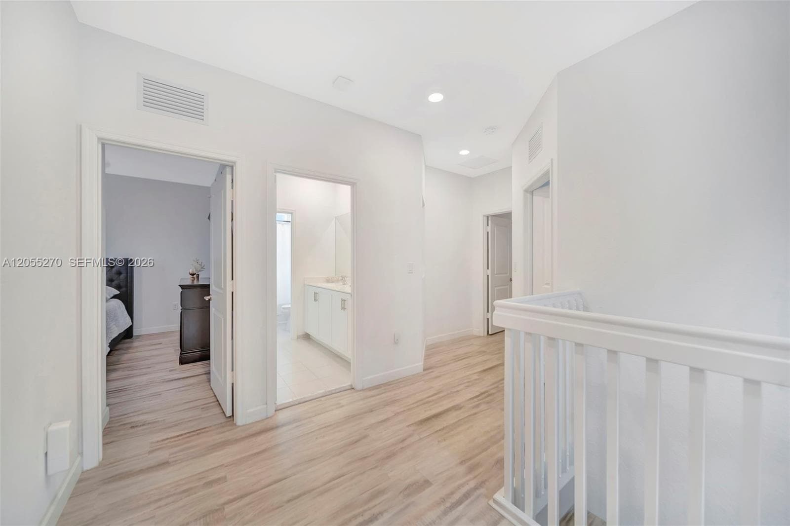 1361 SE 27th Ter photo 45