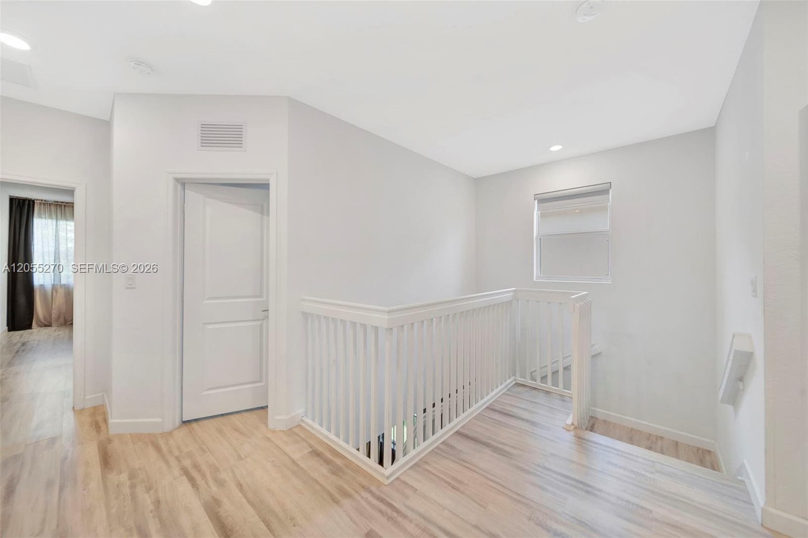 1361 SE 27th Ter photo 44