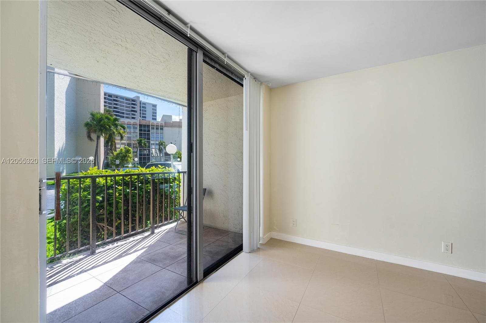 DE SOTO PARK CONDO · #112 in Hallandale Beach - Photo 12