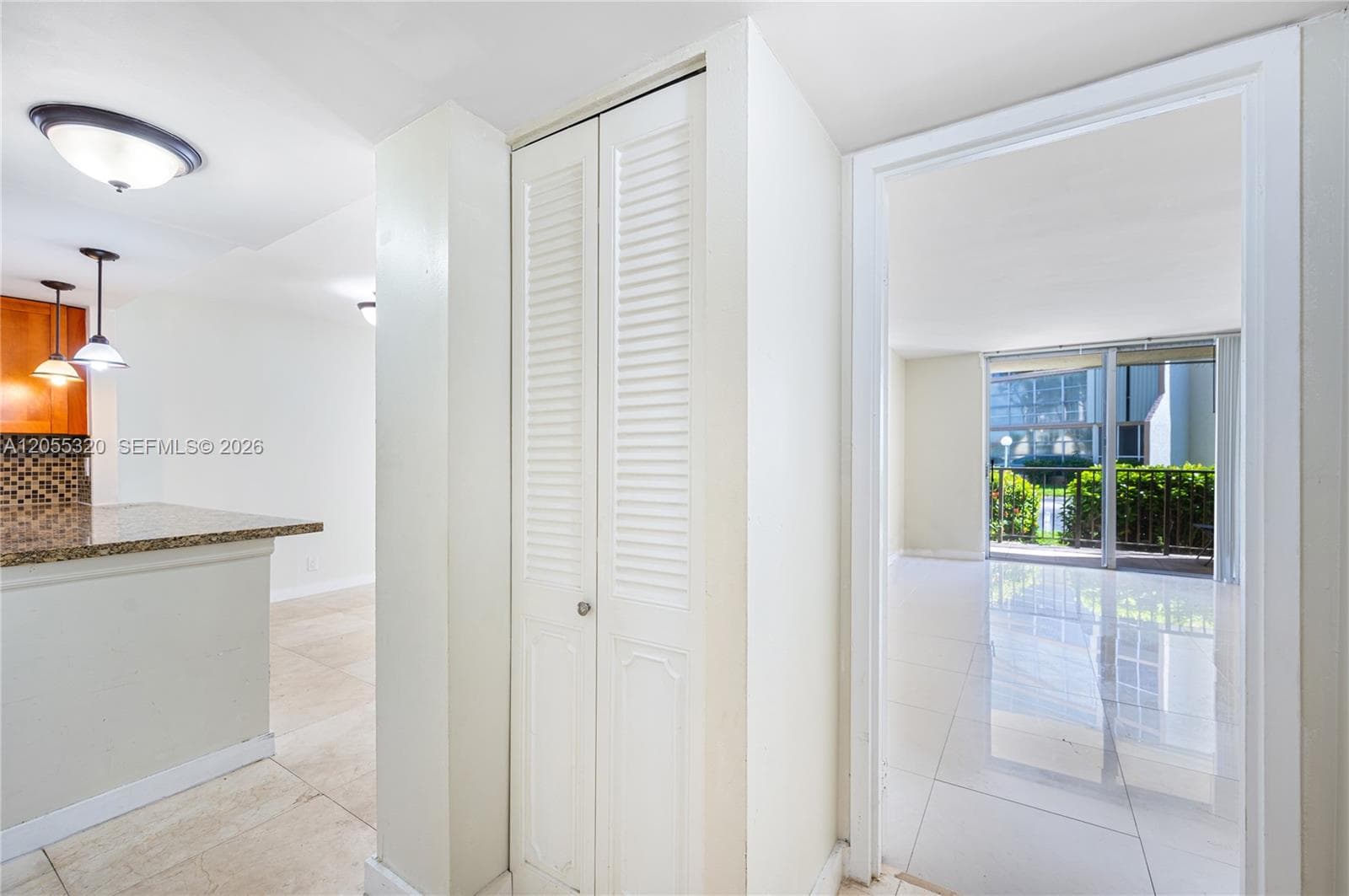 DE SOTO PARK CONDO · #112 in Hallandale Beach - Photo 10