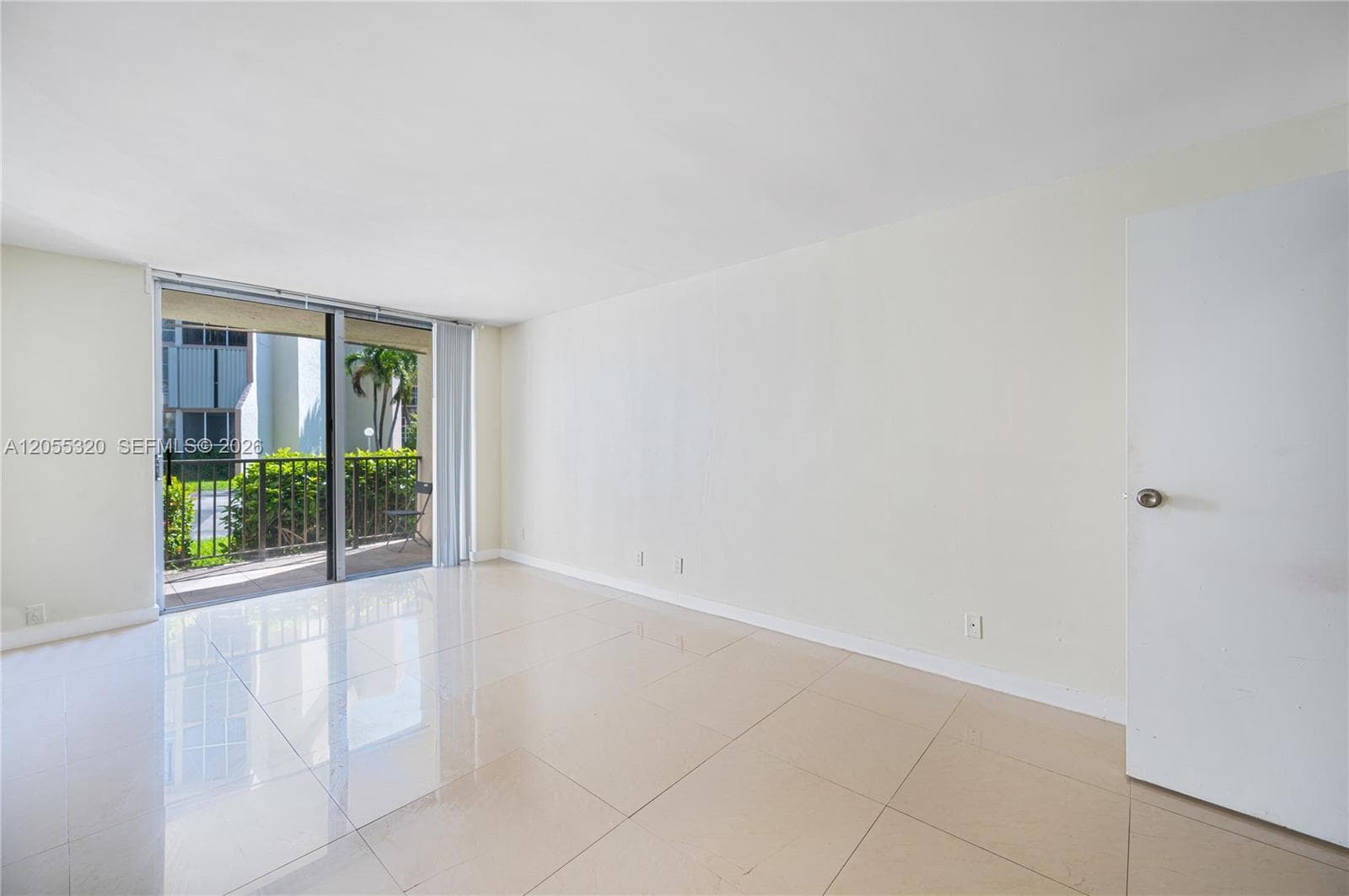 DE SOTO PARK CONDO · #112 in Hallandale Beach - Photo 11