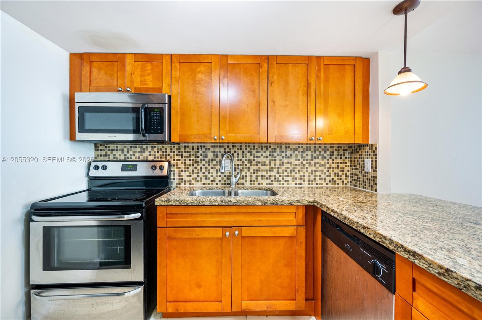 DE SOTO PARK CONDO · #112 in Hallandale Beach - Photo 4