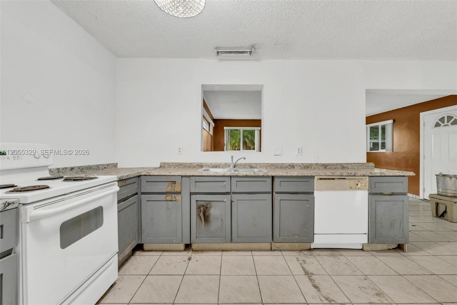 9921 SW 165th Ter photo 15