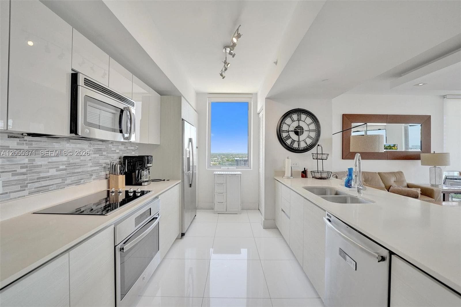BEAHCWALK · #T1902 in Hallandale Beach - Photo 47