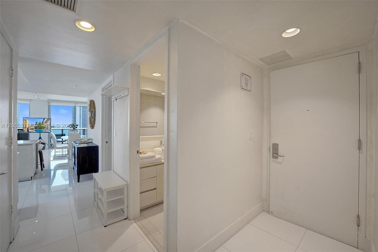 BEAHCWALK · #T1902 in Hallandale Beach - Photo 38
