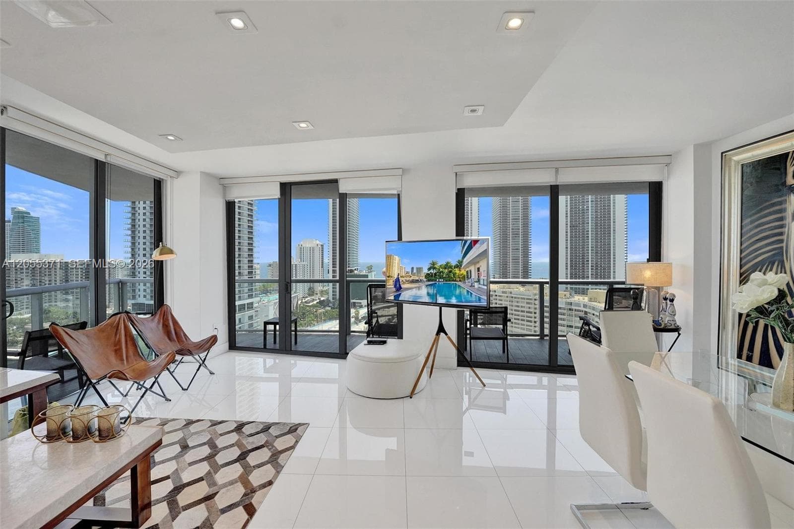 BEAHCWALK · #T1902 in Hallandale Beach - Photo 15