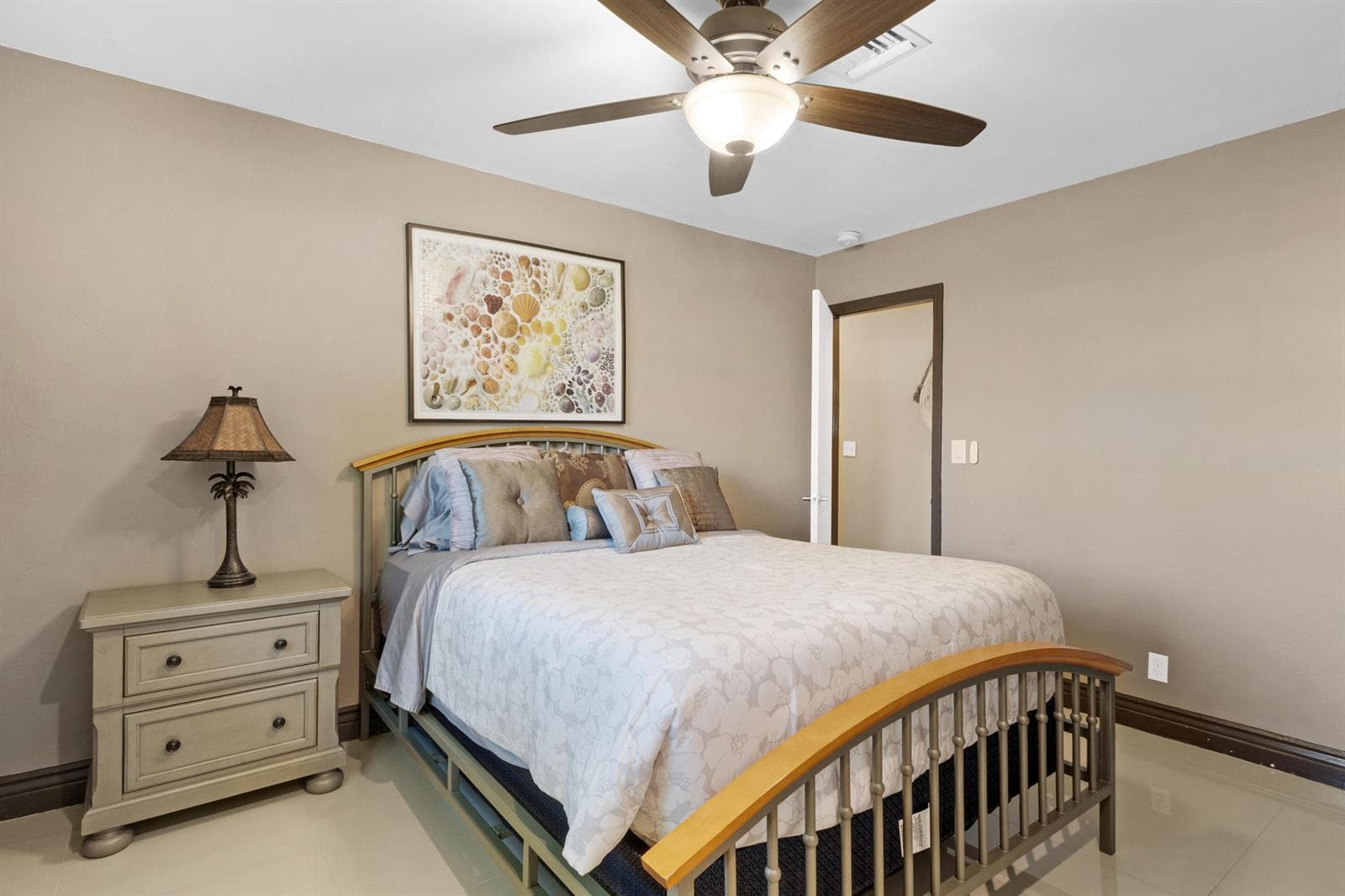 accutour_02 981-se-10th-ct -029