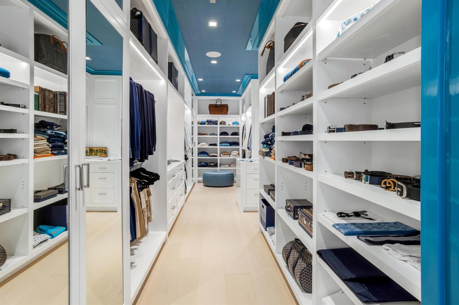 mls_WALK_IN_CLOSET_2_EB