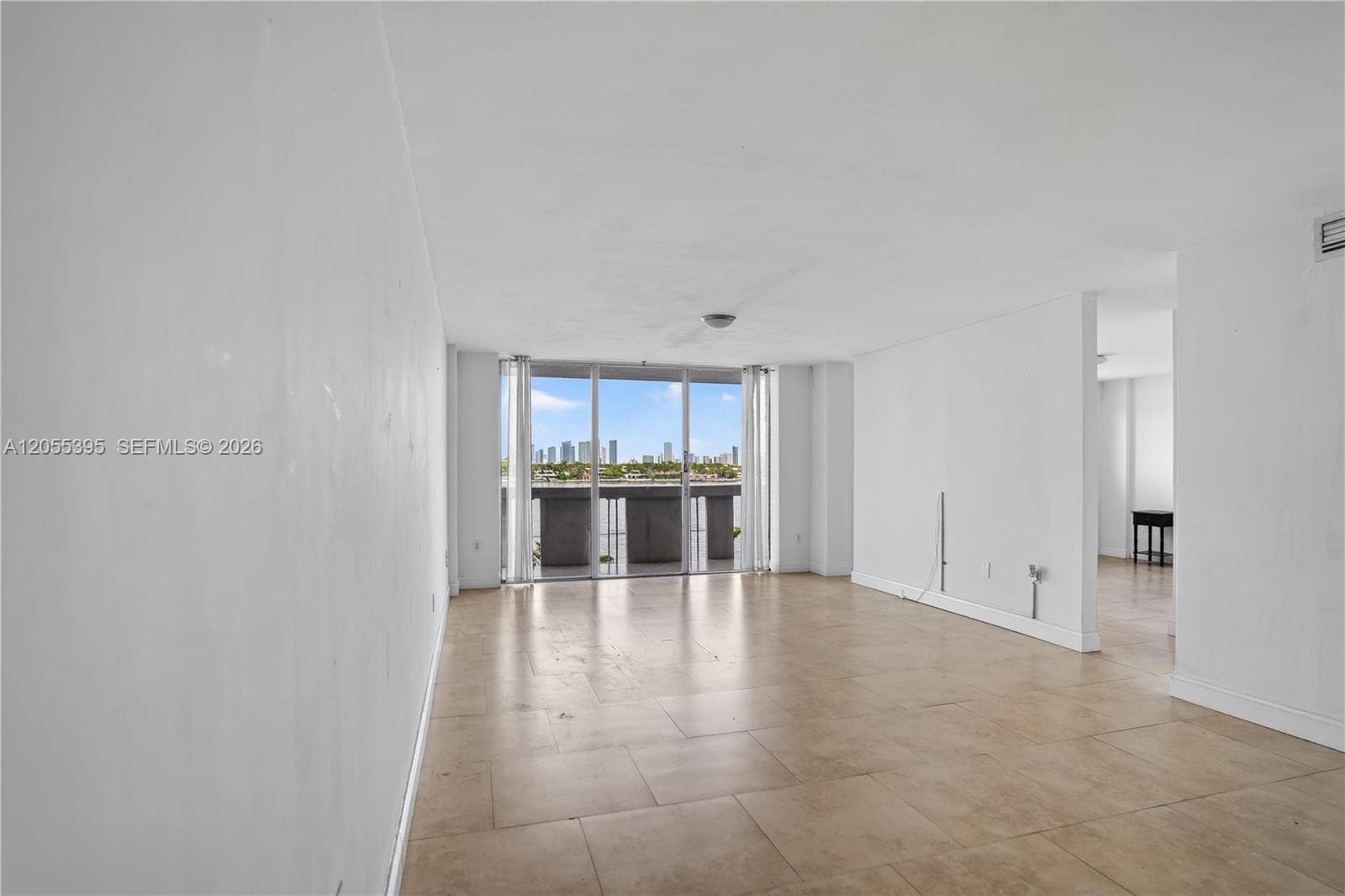SOUTH BAY CLUB CONDO · #523 in Miami Beach - Photo 2