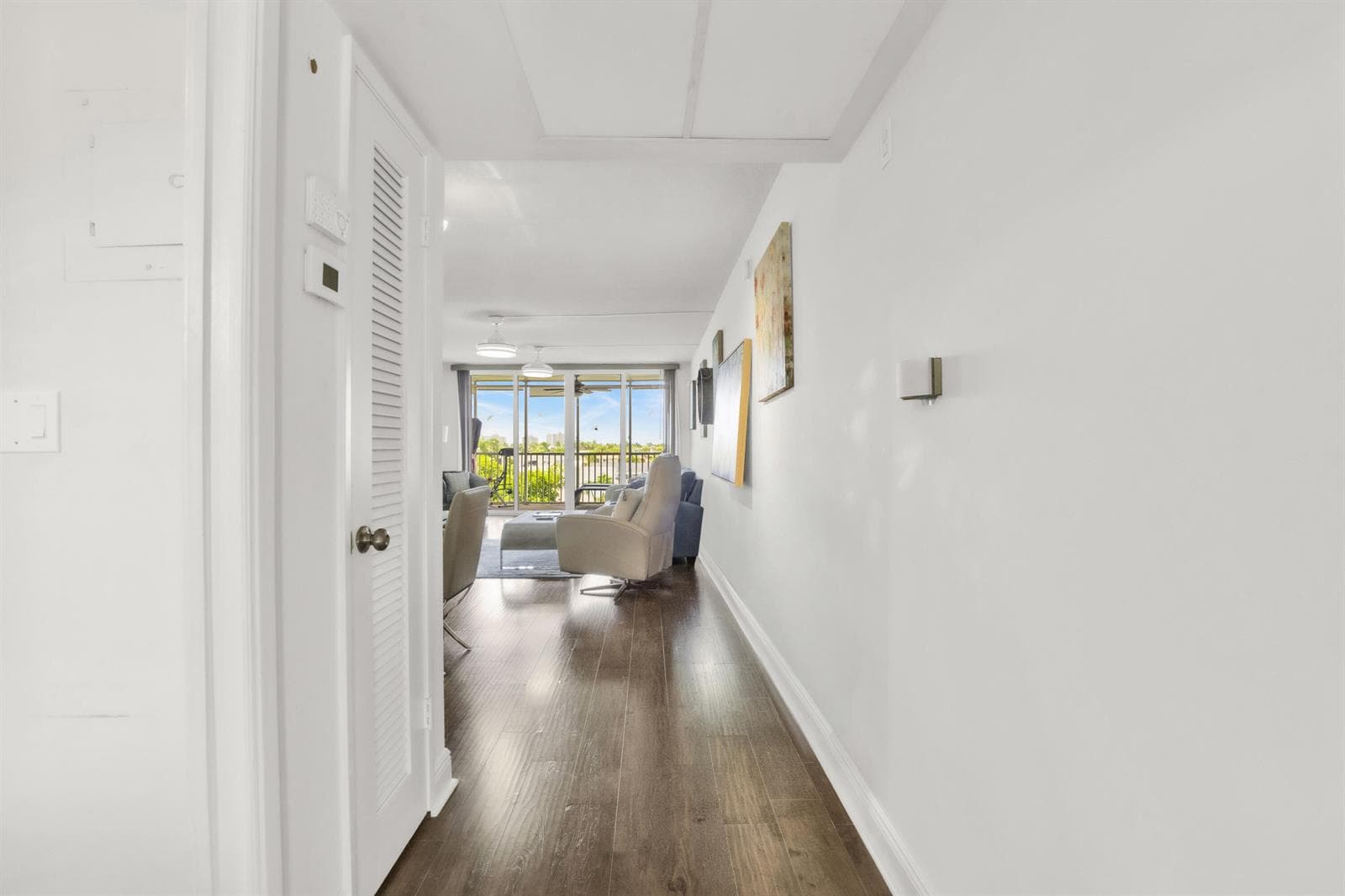3000 NE 48th Ct-11