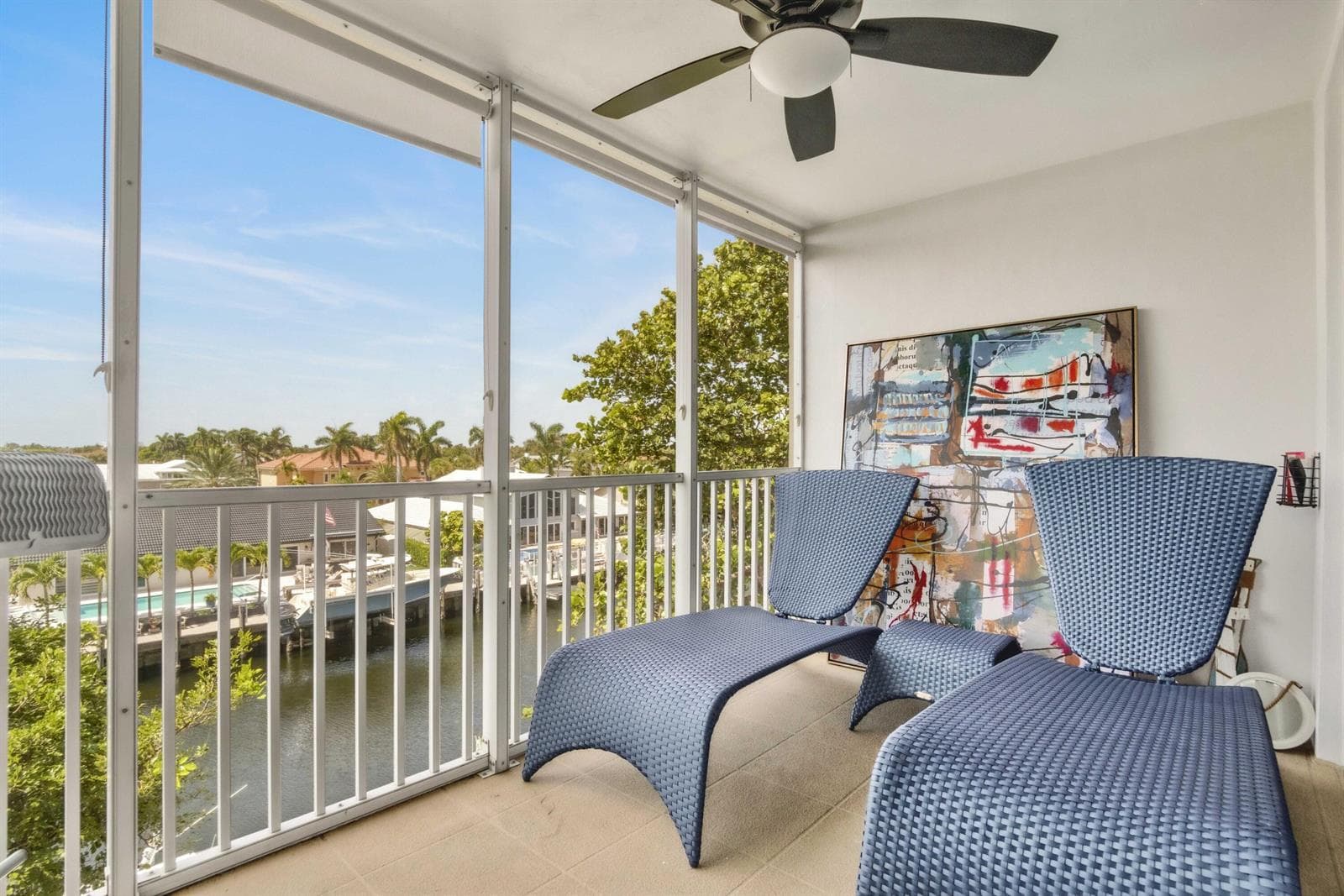 3000 NE 48th Ct-21