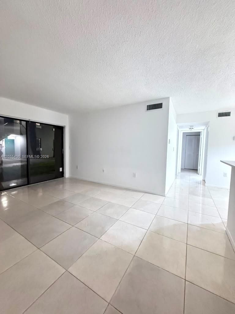 VILLA BELLINI CONDO · #107 in Hialeah - Photo 12