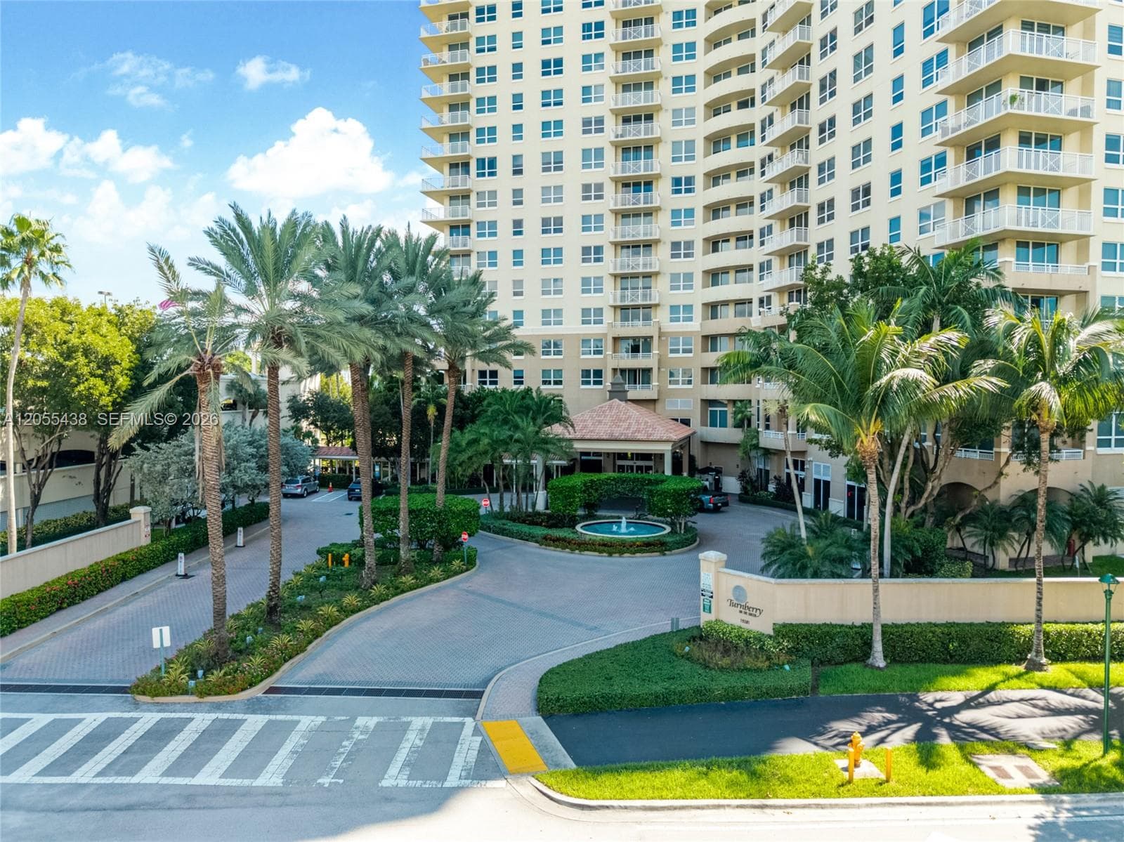 TURNBERRY ON THE GREEN CO · #1705 in Aventura - Photo 24