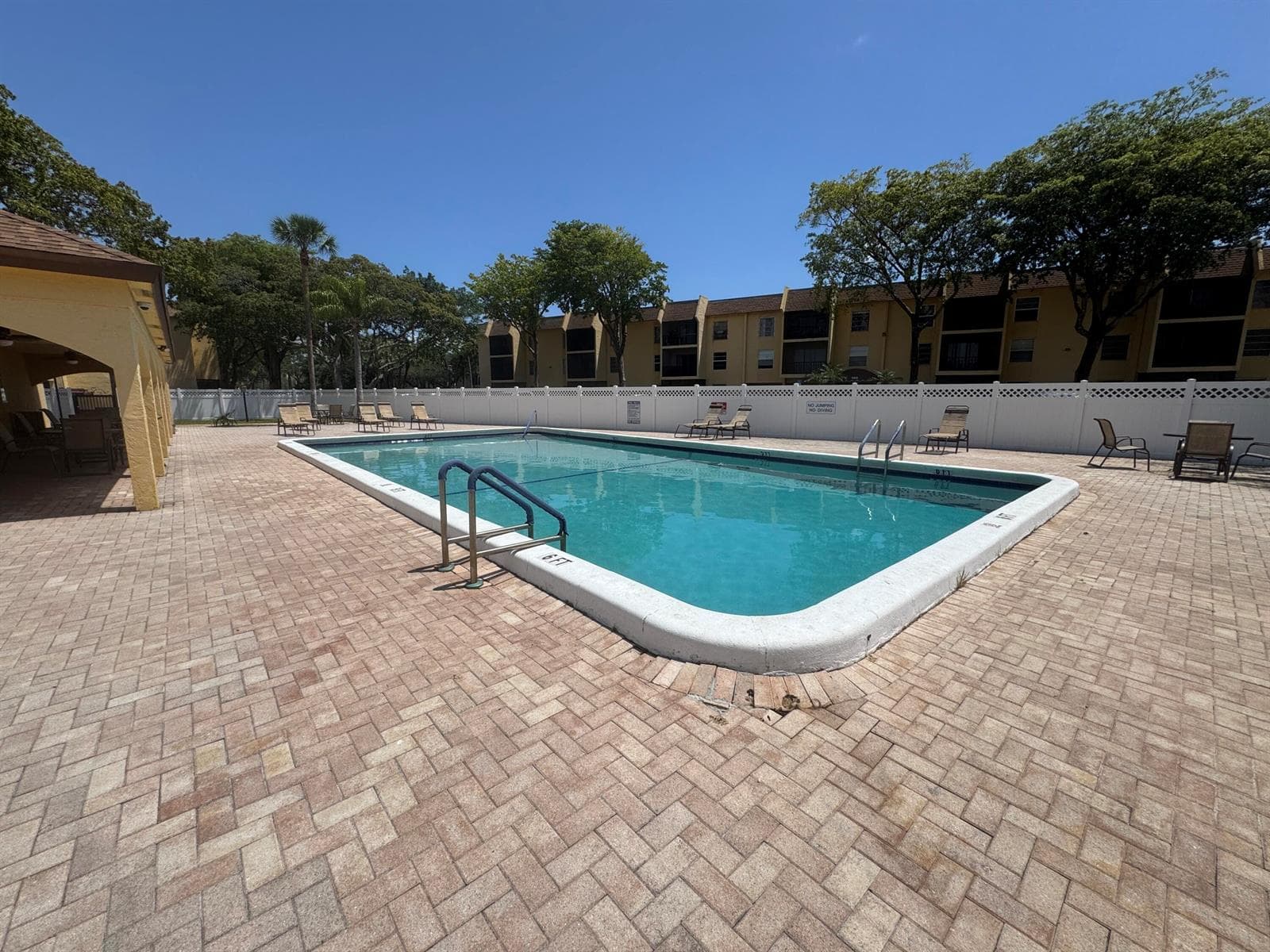 pool 2