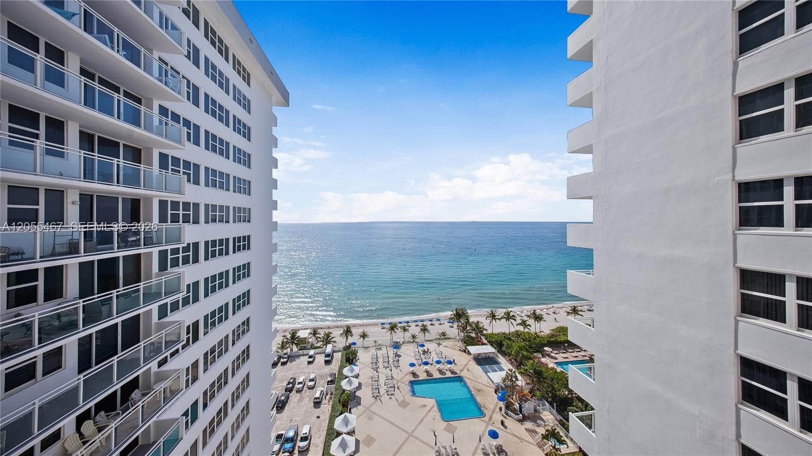 PARKER PLAZA CONDO · #1716 in Hallandale Beach - Photo 11
