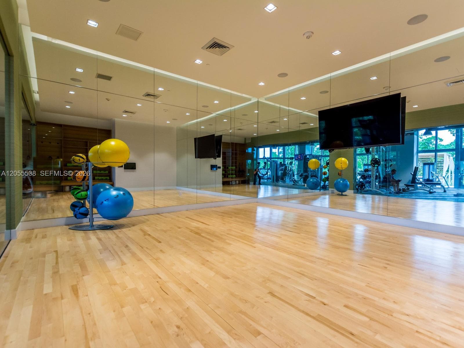 THE HARBOUR · #1103 in North Miami Beach - Photo 44