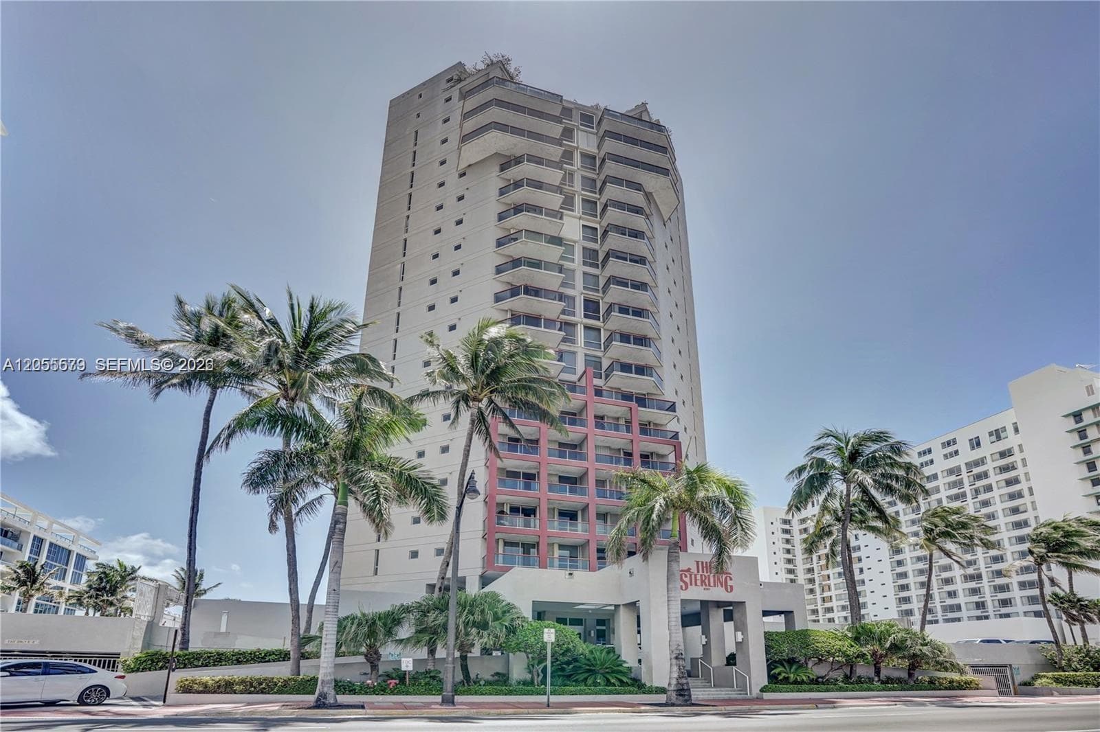 THE STERLING CONDO · #901 in Miami Beach - Photo 12