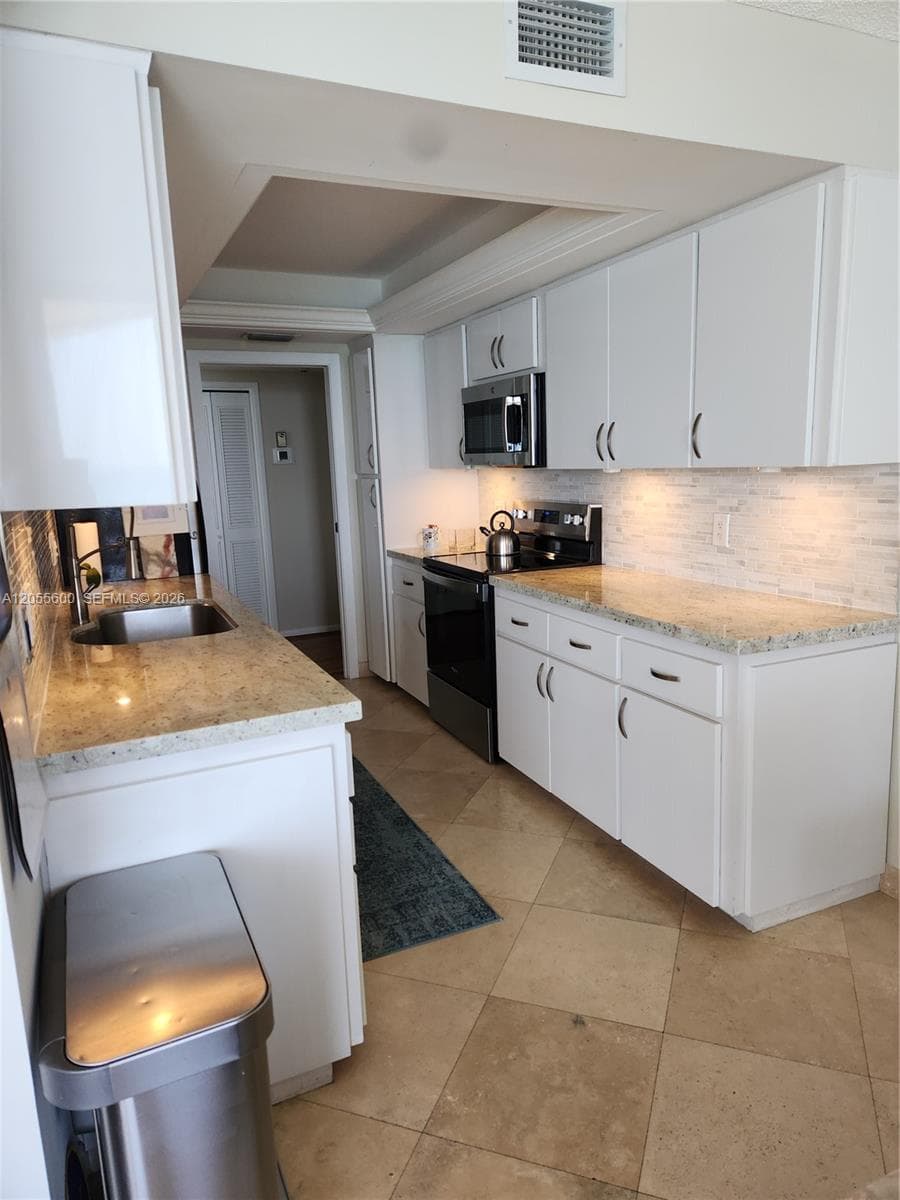 SEAGRAPE CONDO · #4B in Singer Island - Photo 15