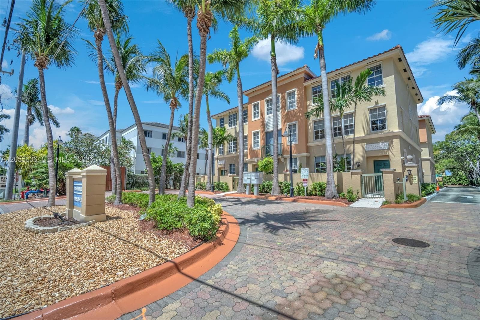 2080 OCEAN DRIVE CONDO · #TH1 in Hallandale Beach - Photo 69