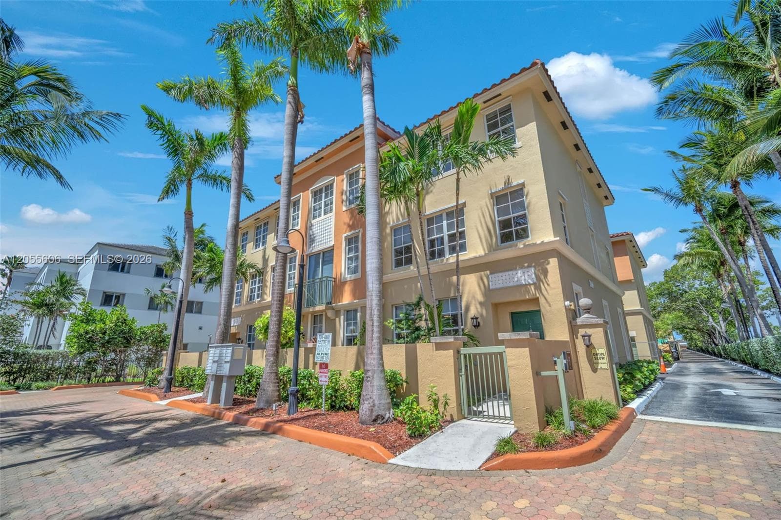 2080 OCEAN DRIVE CONDO · #TH1 in Hallandale Beach - Photo 49