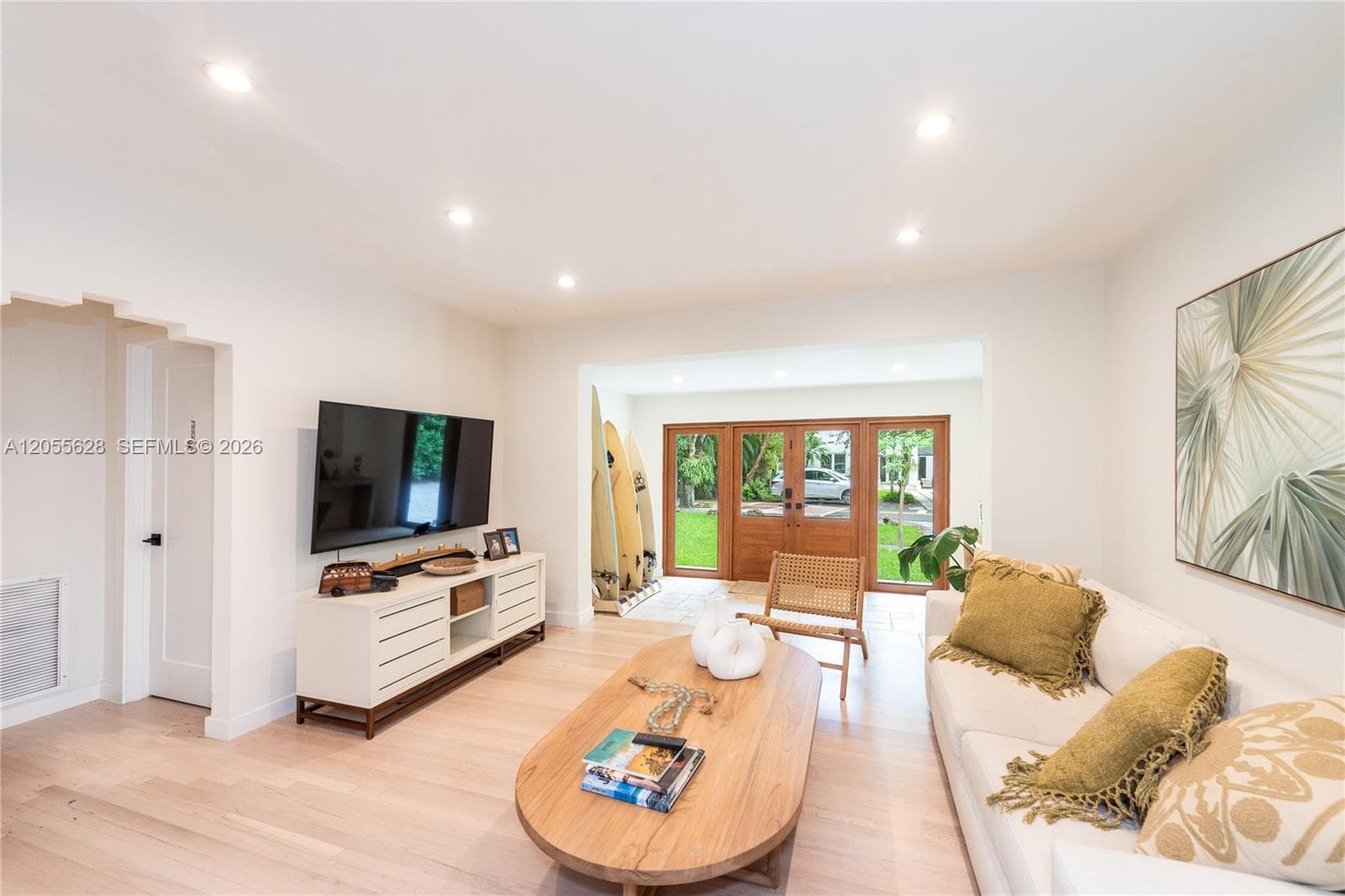 4155 Pamona Ave photo 4
