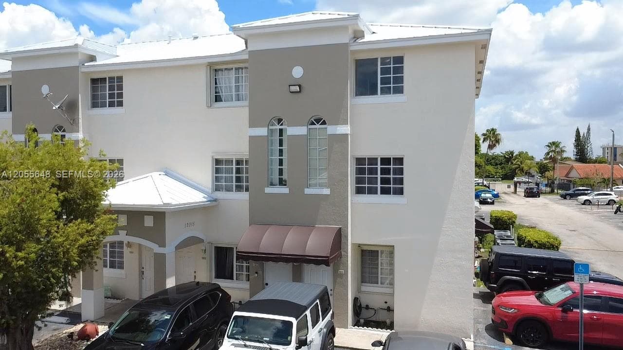 CHRISTYS PLACE VILLAS · #301-C in Miami - Photo 4