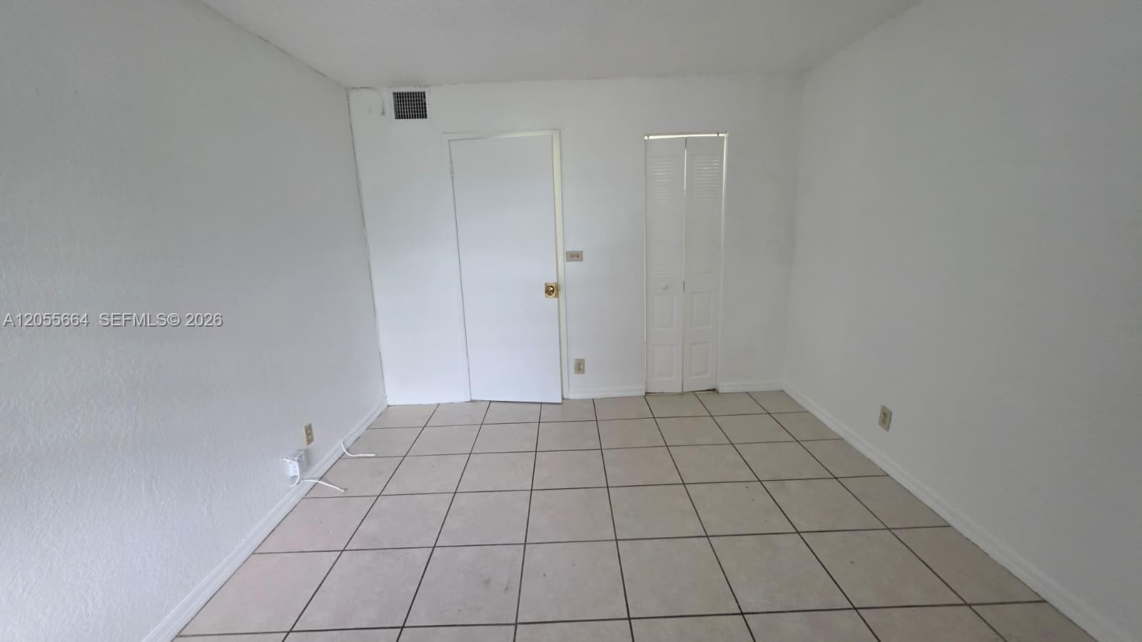 YOLANDA VILLAS CONDO · #308E in Miami - Photo 4