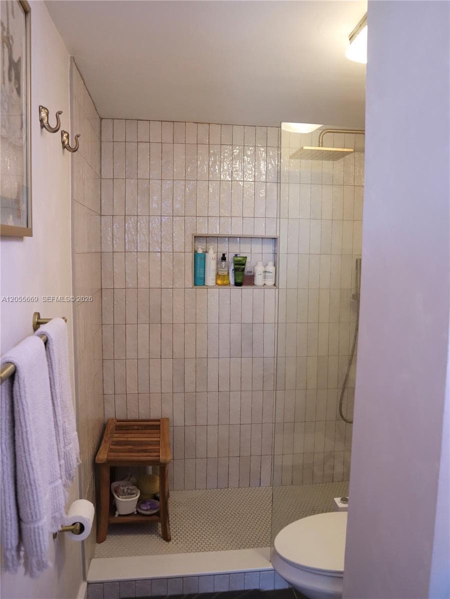 VECINO DEL MAR CONDO · #607 in North Miami - Photo 10