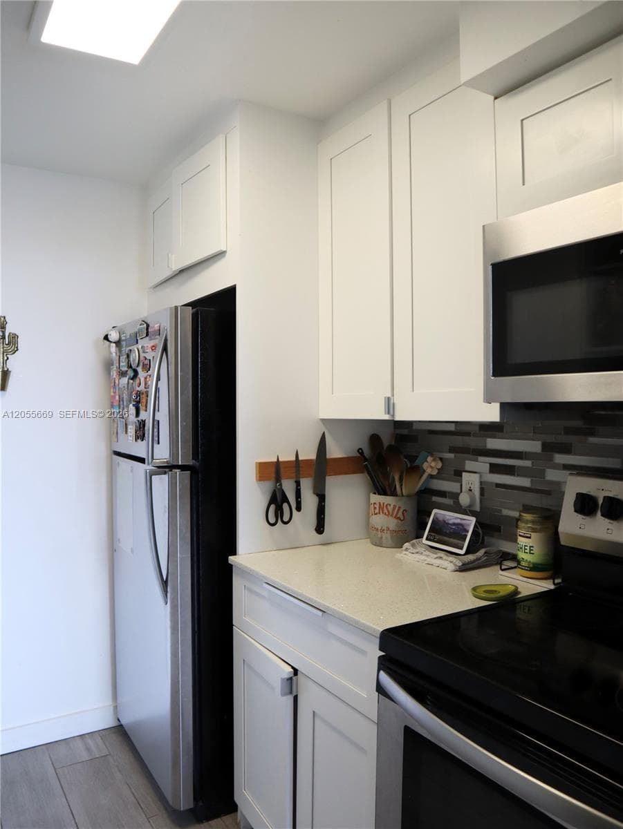 VECINO DEL MAR CONDO · #607 in North Miami - Photo 4