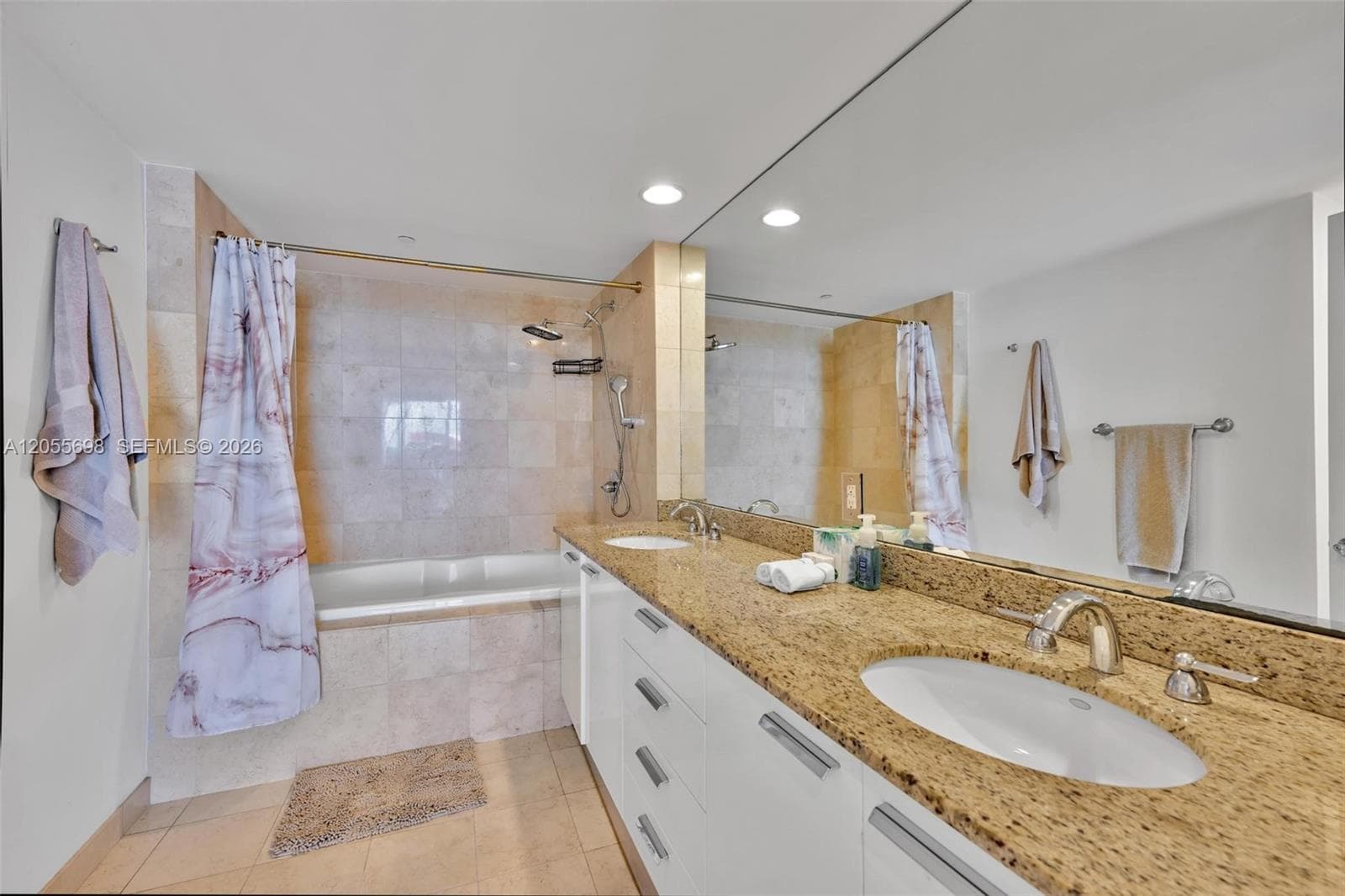 BEACH CLUB CONDO · #3207 in Hallandale Beach - Photo 21