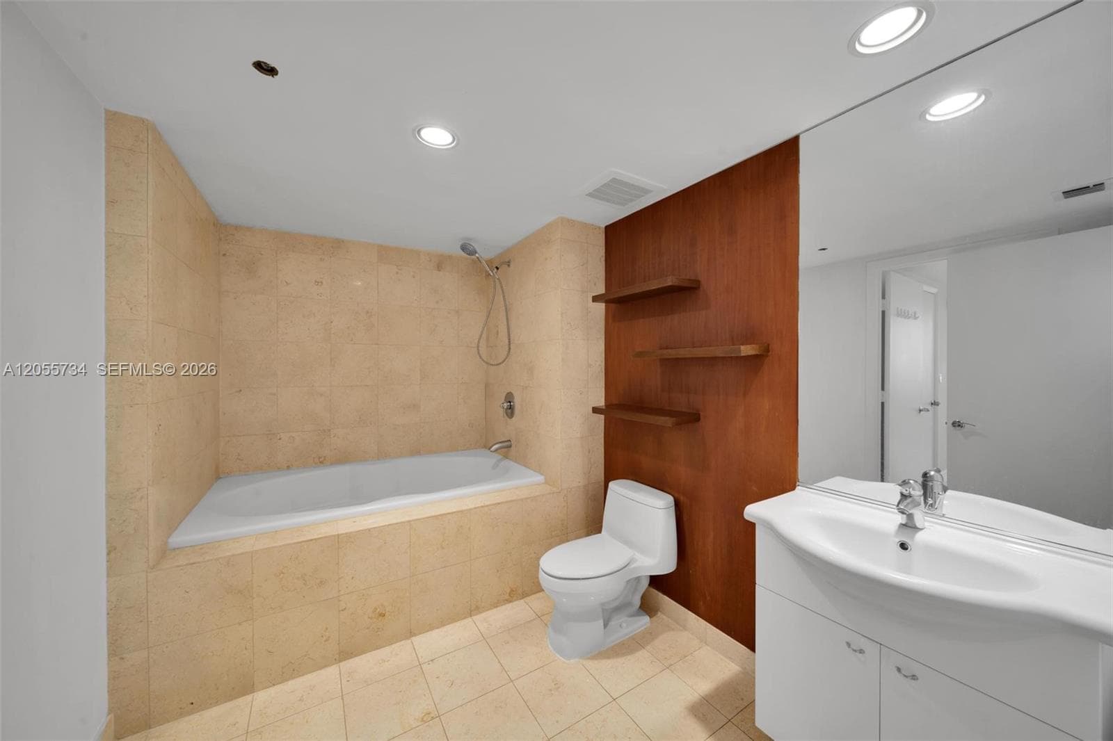 BEACH CLUB THREE CONDO · #1809 in Hallandale Beach - Photo 11