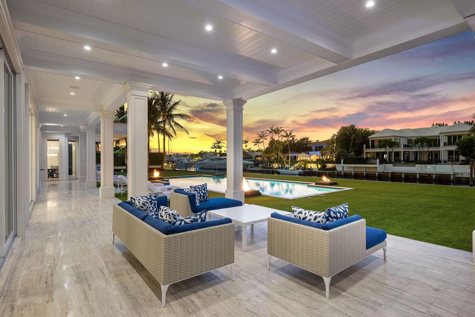 215_W_Key_Palm_Road_Dusk_05