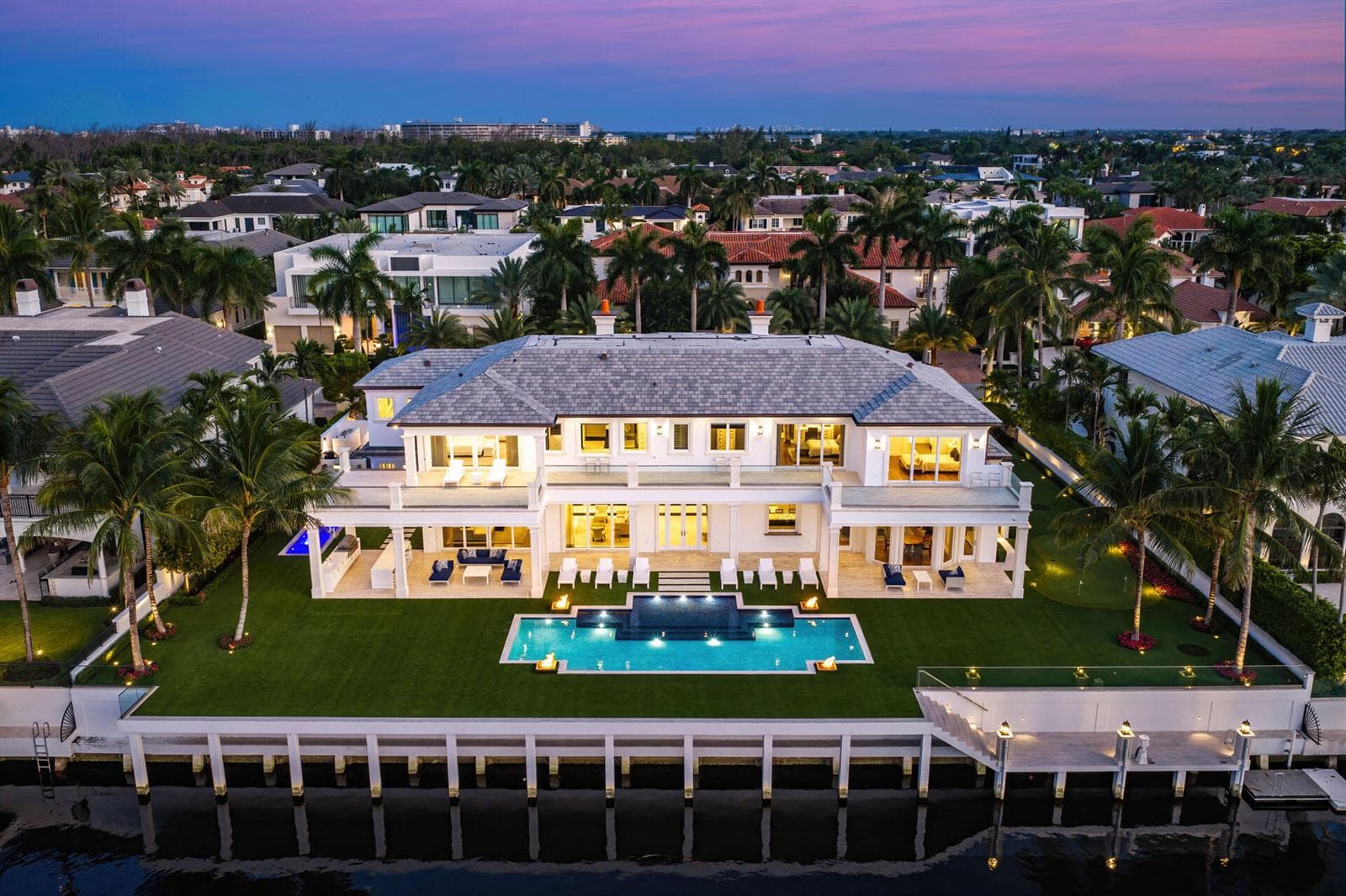 215_W_Key_Palm_Road_Dusk_22