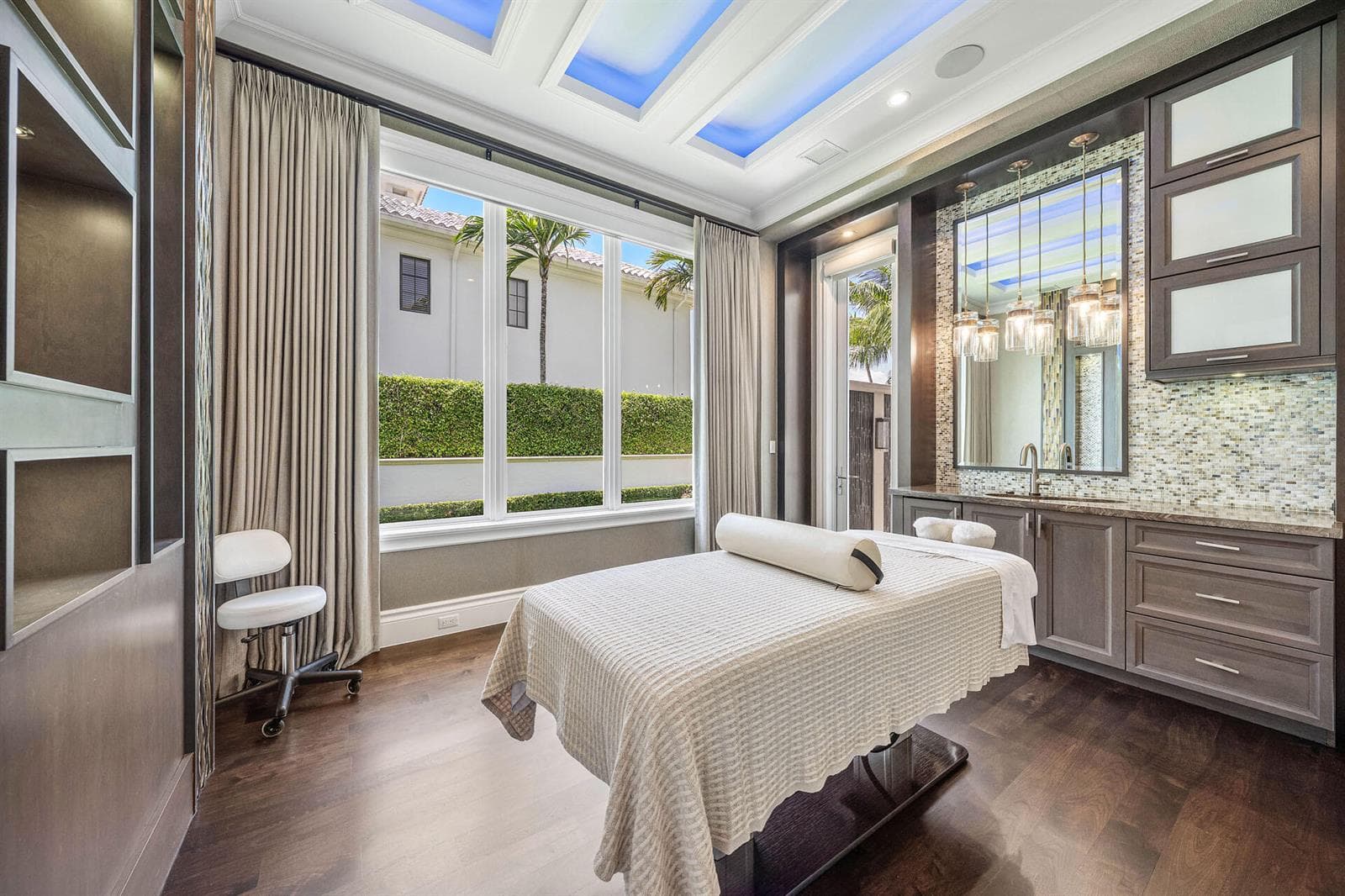 215_W_Key_Palm_Road_50