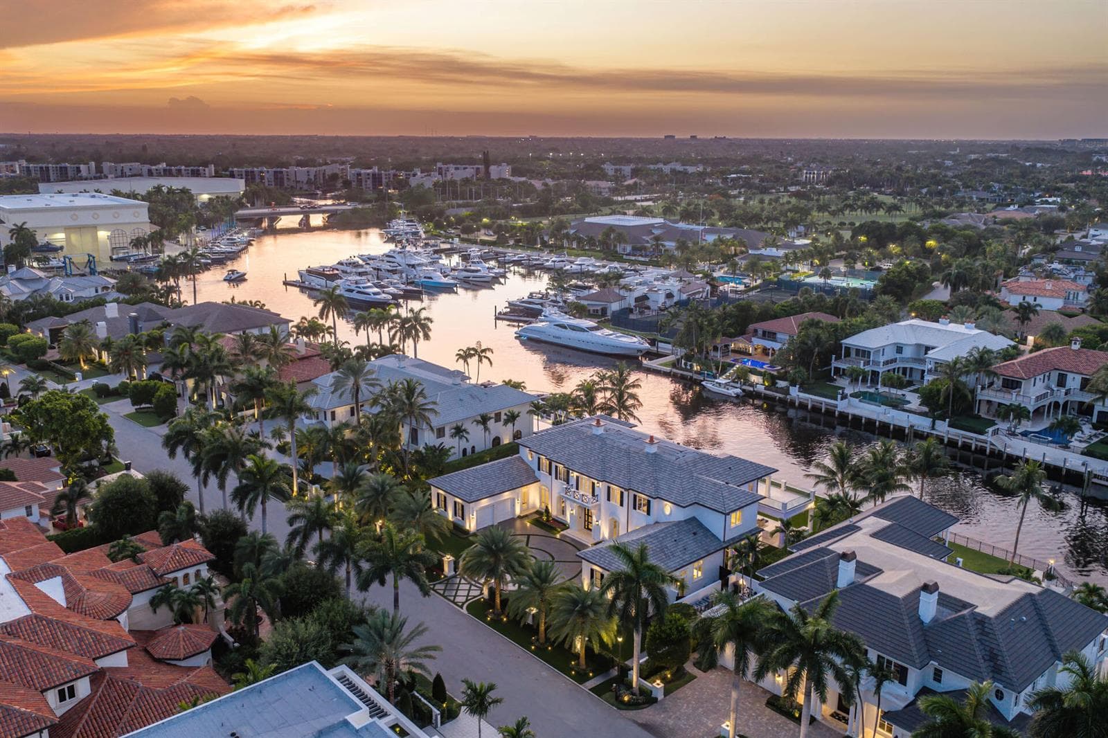 215_W_Key_Palm_Road_Dusk_17