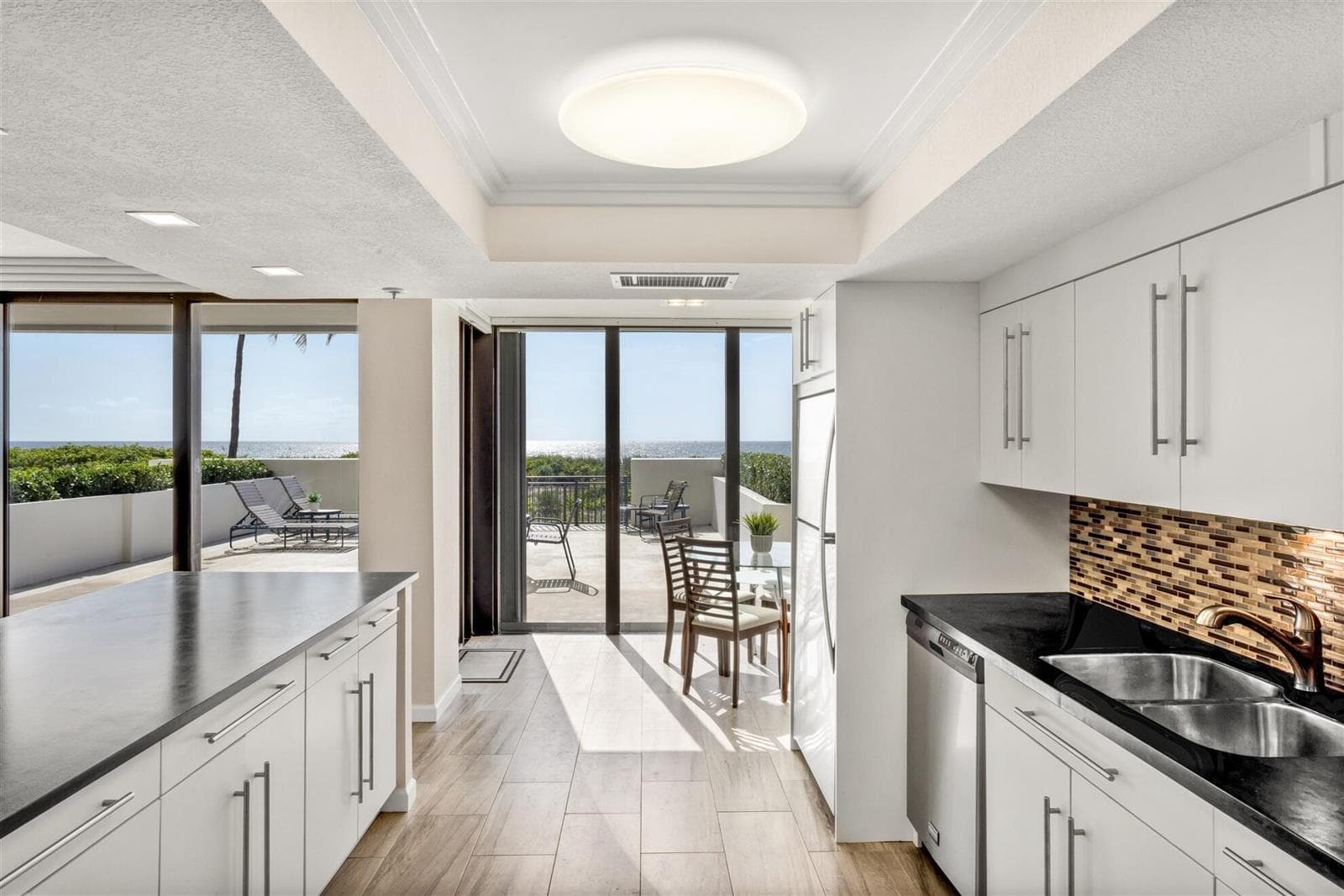 KITCHEN TO OCEAN VIEW