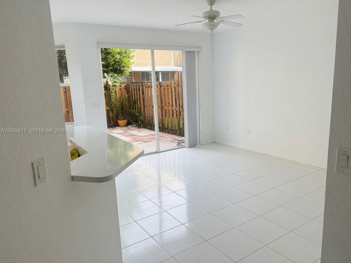 16654 SW 83rd Ln photo 6
