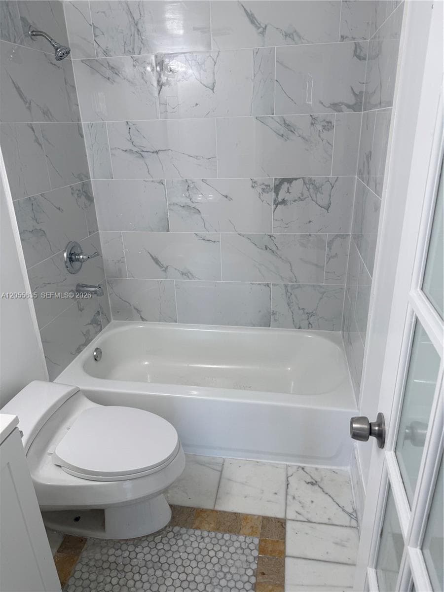 Villa Bellini Condo · #211 in Hialeah - Photo 9