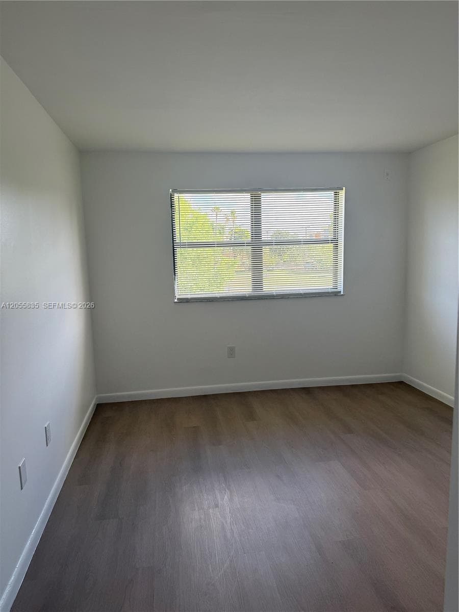Villa Bellini Condo · #211 in Hialeah - Photo 11