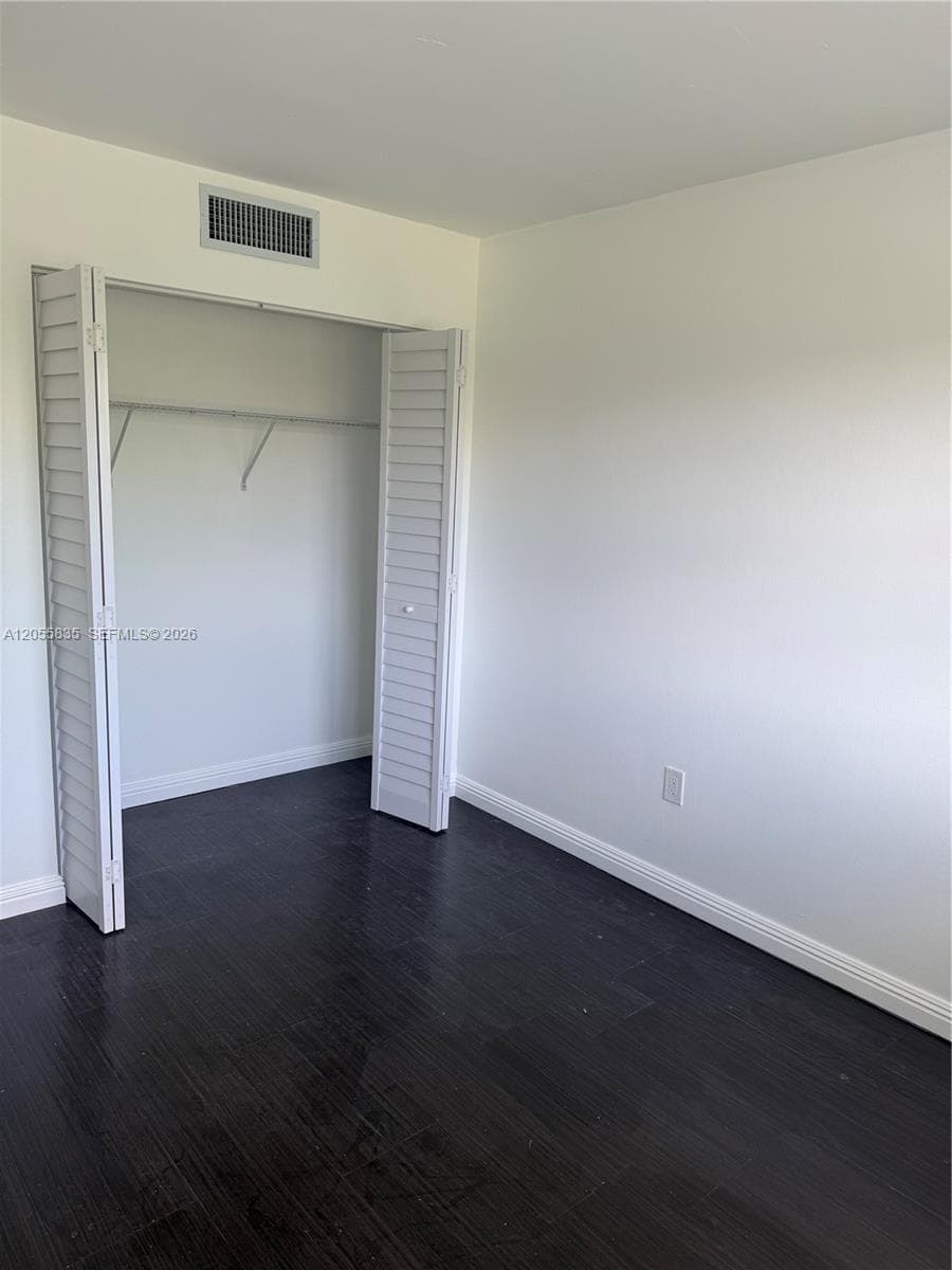 Villa Bellini Condo · #211 in Hialeah - Photo 8