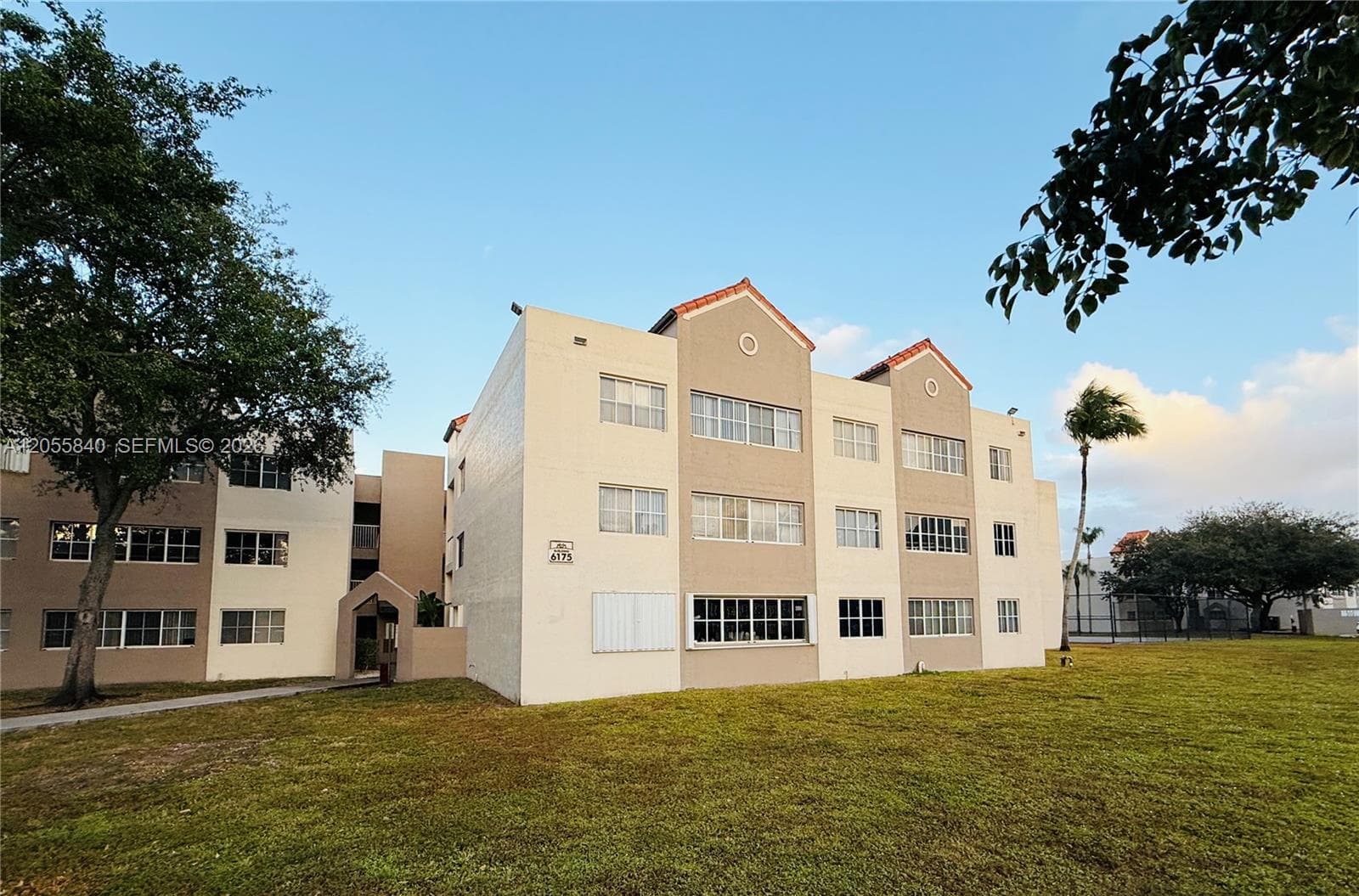 MIRASSOU CONDO · #104 in Hialeah - Photo 1