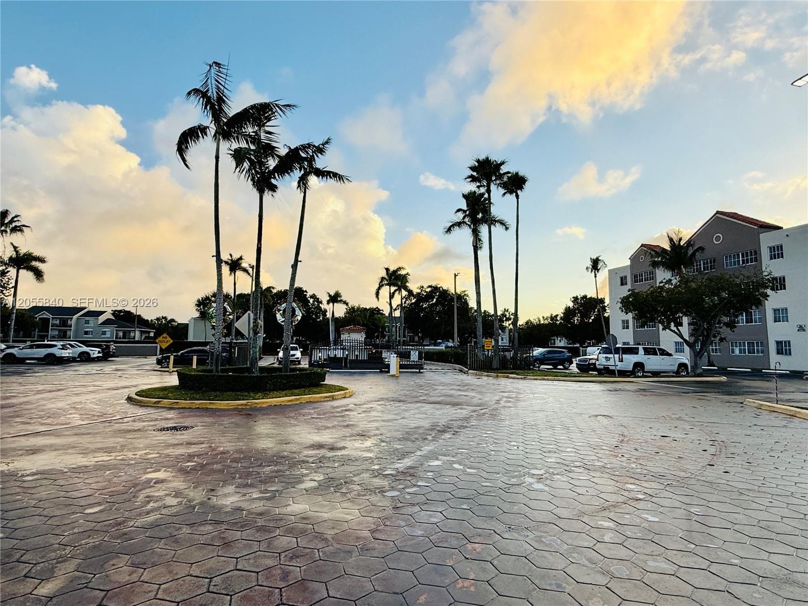 MIRASSOU CONDO · #104 in Hialeah - Photo 33