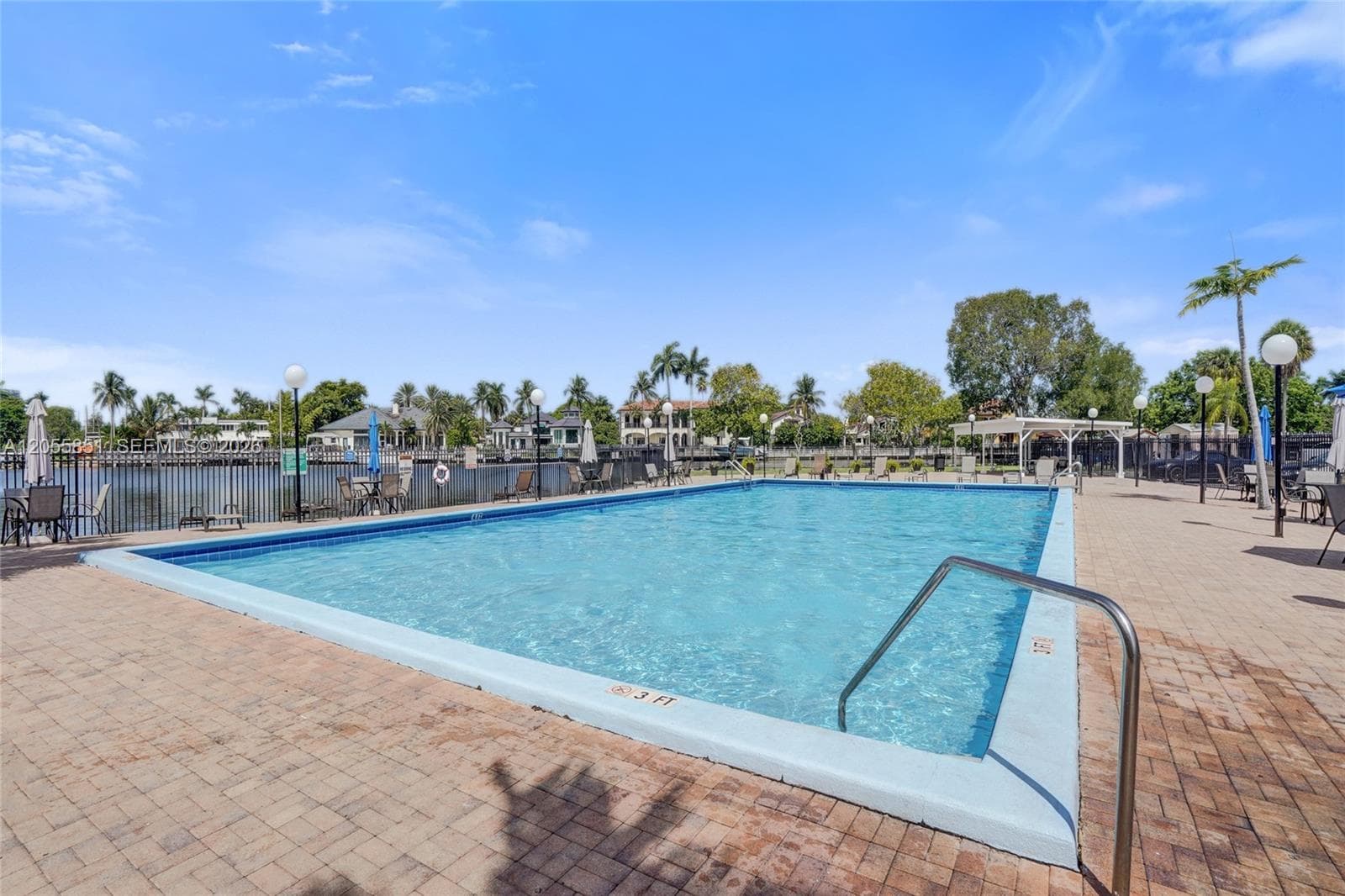 DESOTO PARK CONDO · #207 in Hallandale Beach - Photo 26
