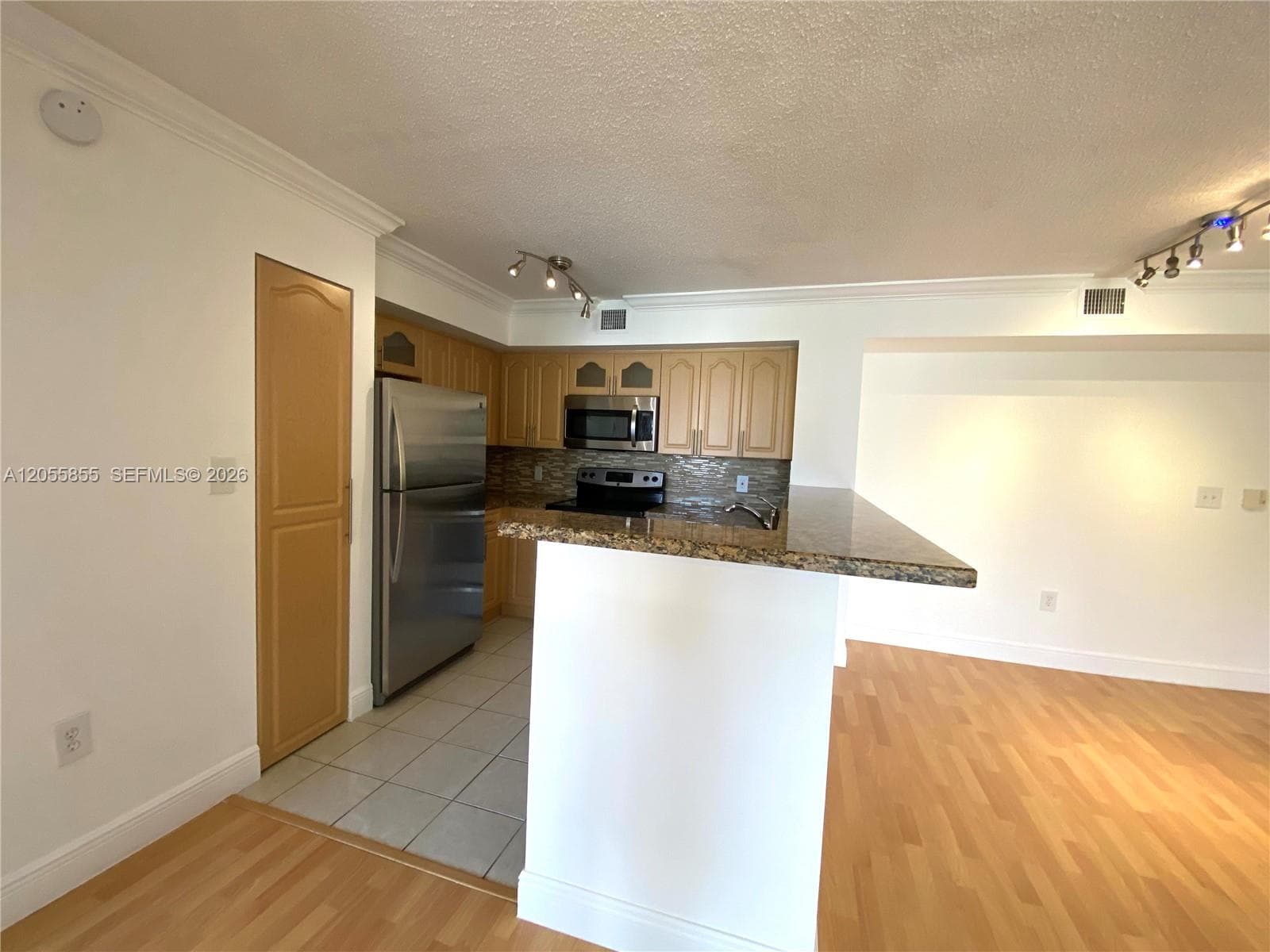 ENCLAVE AT DORAL CONDO NO · #205-12 in Doral - Photo 6