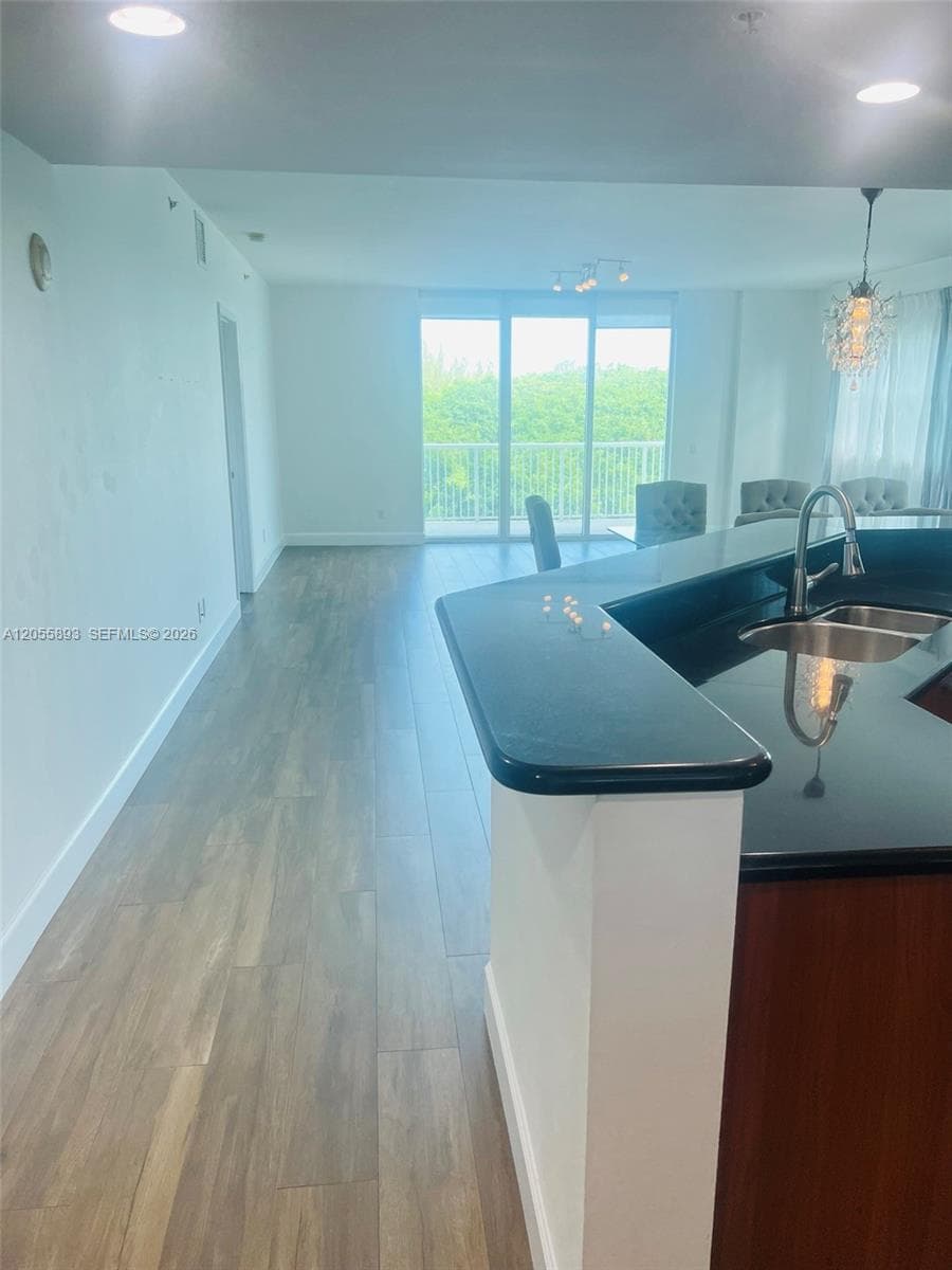 151 at Biscayne · #409 in North Miami - Photo 26