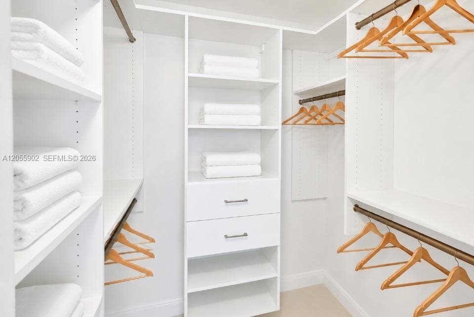 NEW CUSTOM DESIGNED BUILT-IN CALIFORNIA CLOSET SYSTEMS