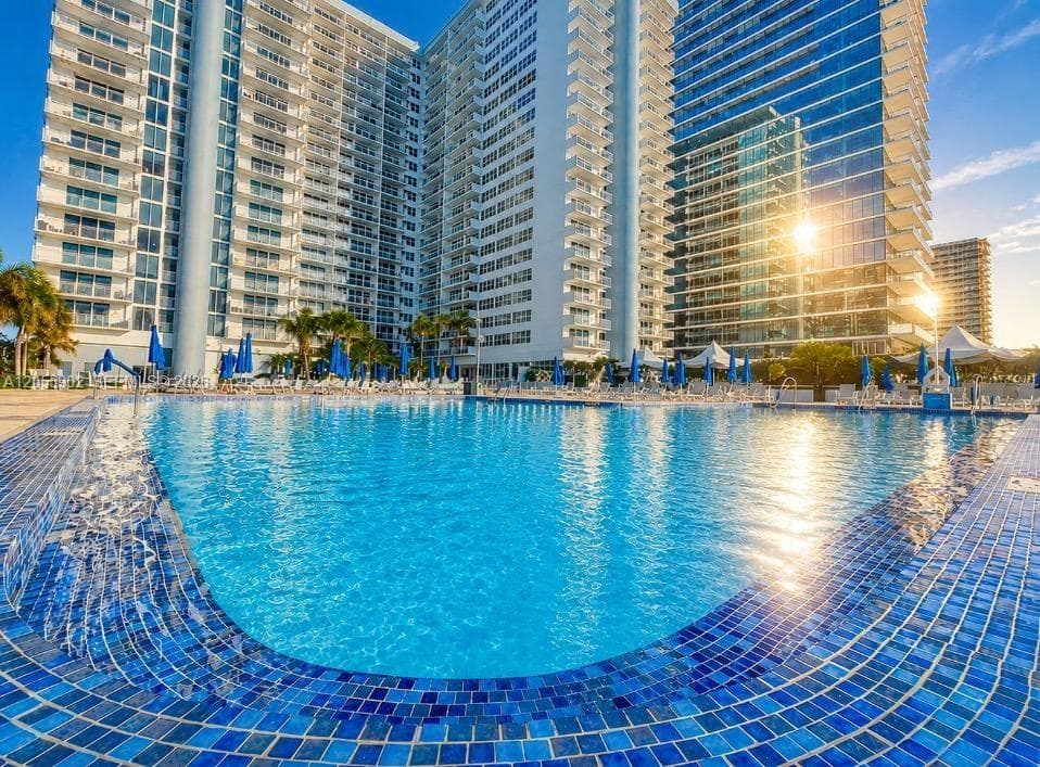 PARKER PLAZA CONDO ESTATE · #506 in Hallandale Beach - Photo 11