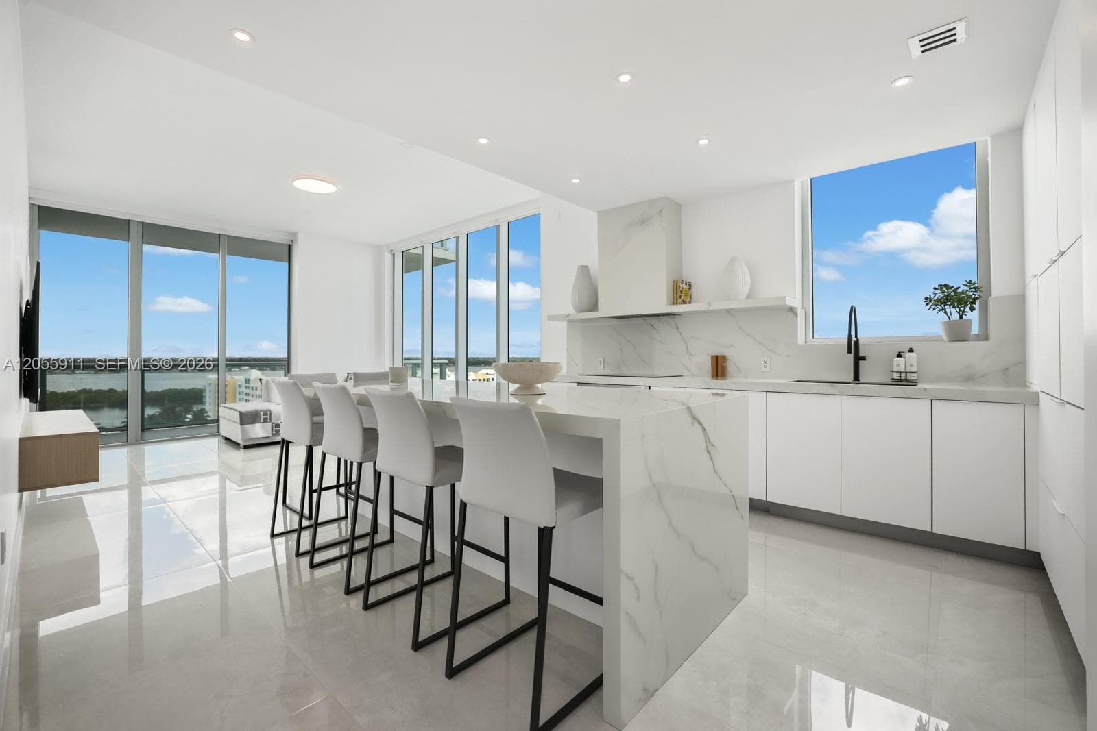 Eloquence on the Bay · #1208 in North Bay Village - Photo 1